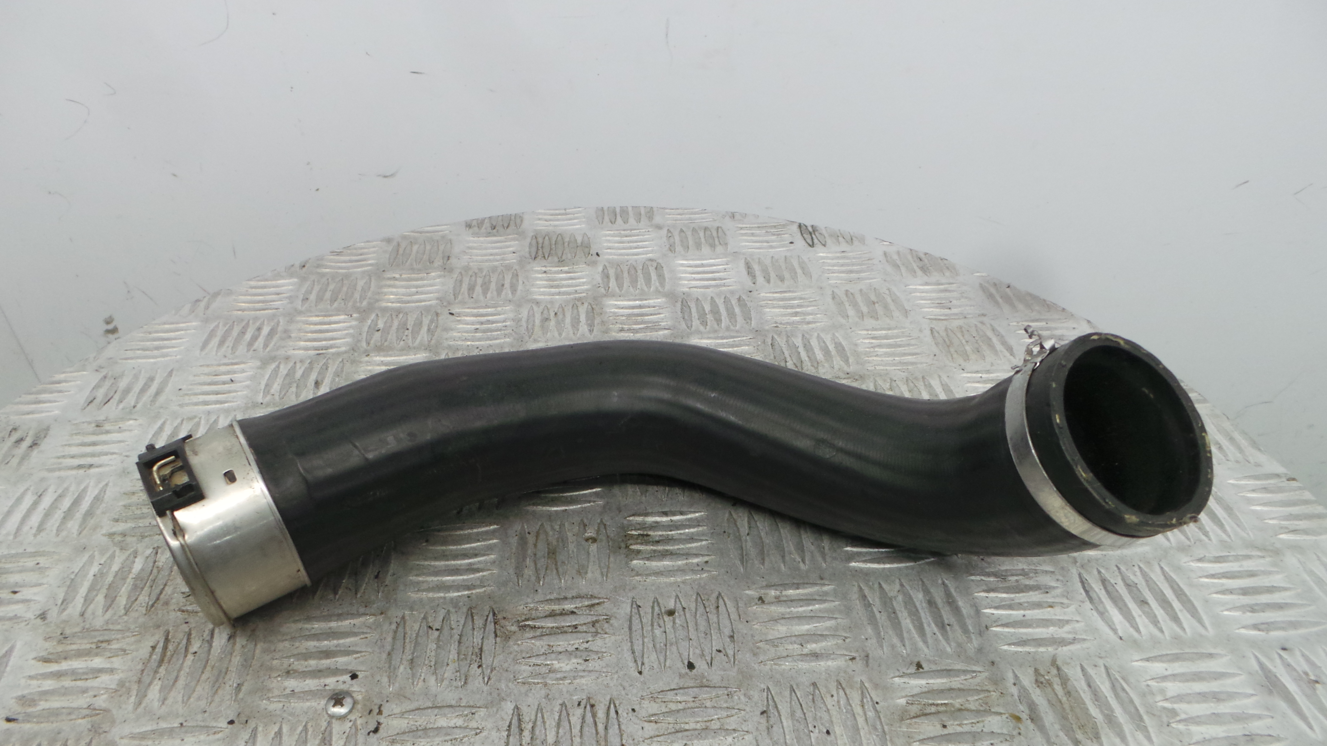 Tubo Intercooler 6670974 - RENAULT CLIO IV (BH_)-38299037 Tubo Intercooler 6670974 - RENAULT CLIO IV (BH_)-38299037