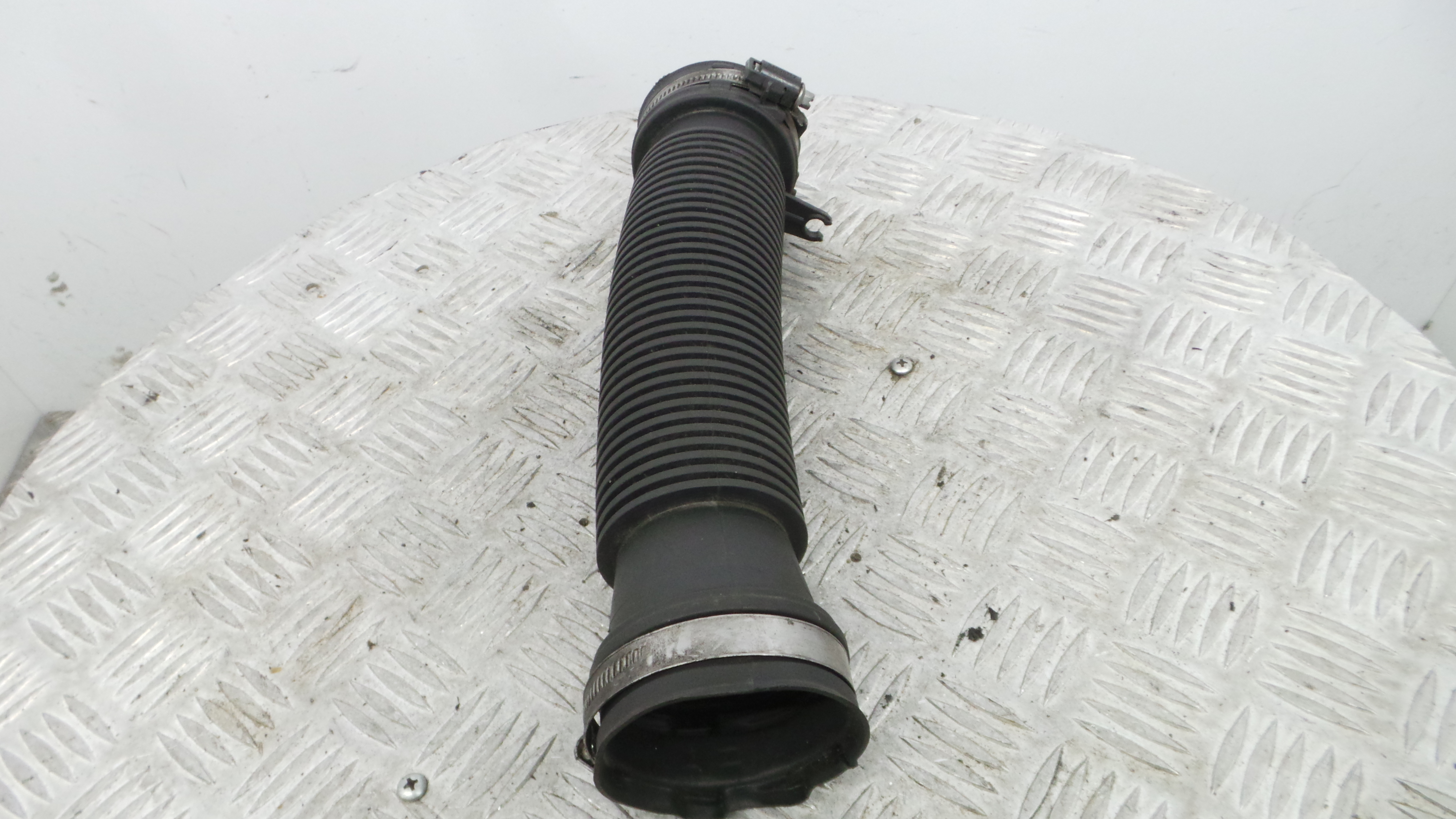 Tubo Caixa Filtro Ar - RENAULT MEGANE III Hatchback (BZ0/1_, B3_)-38308056