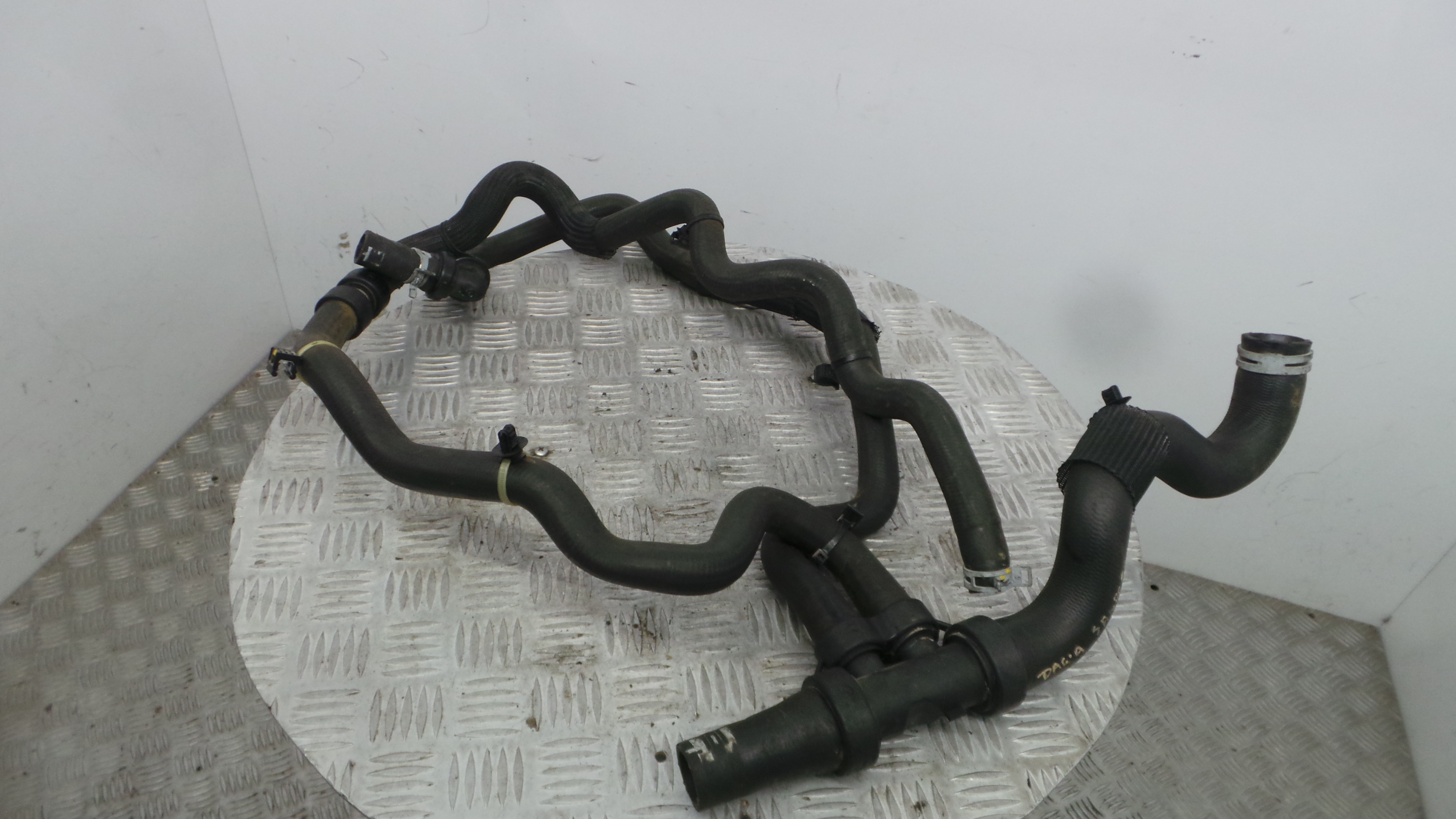 Tubo da Água HSRZ00060 - DACIA SANDERO II-38308100 Tubo da Água HSRZ00060 - DACIA SANDERO II-38308100