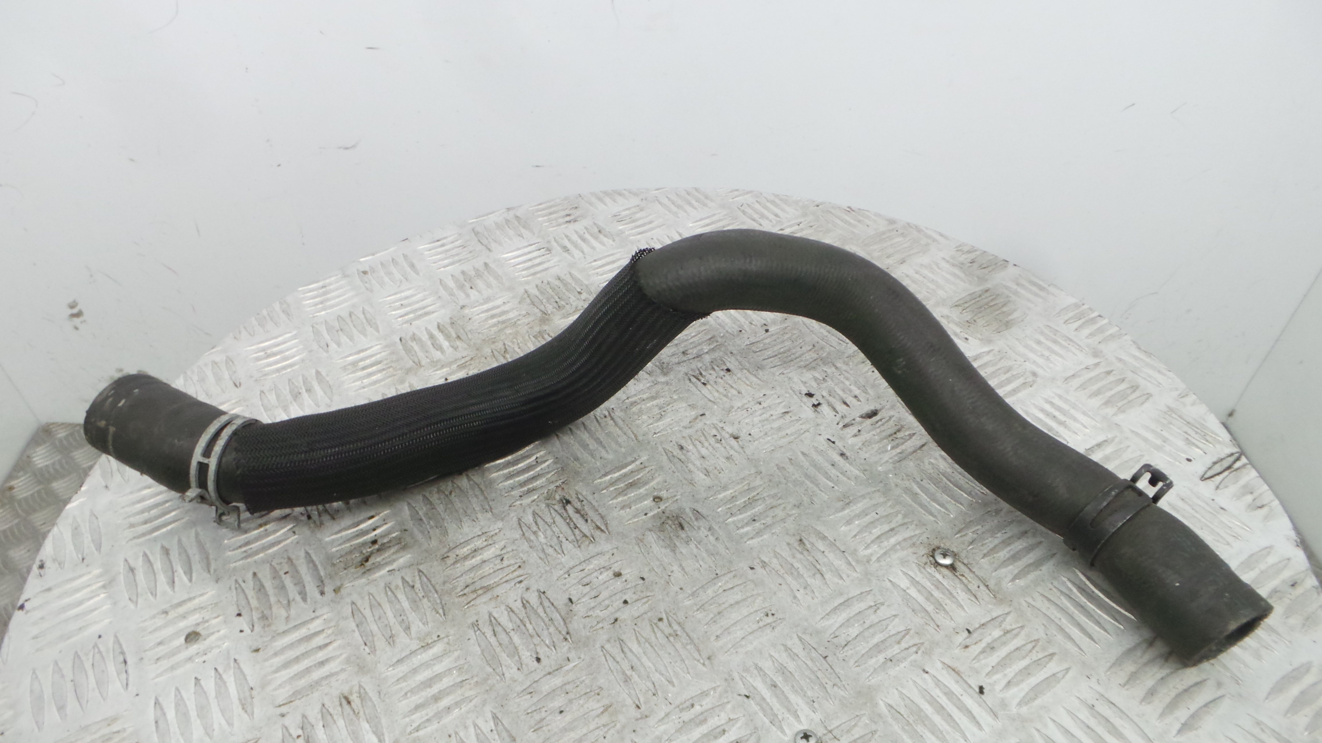 Tubo da Água  - RENAULT MEGANE III Hatchback (BZ0/1_, B3_)-38308130