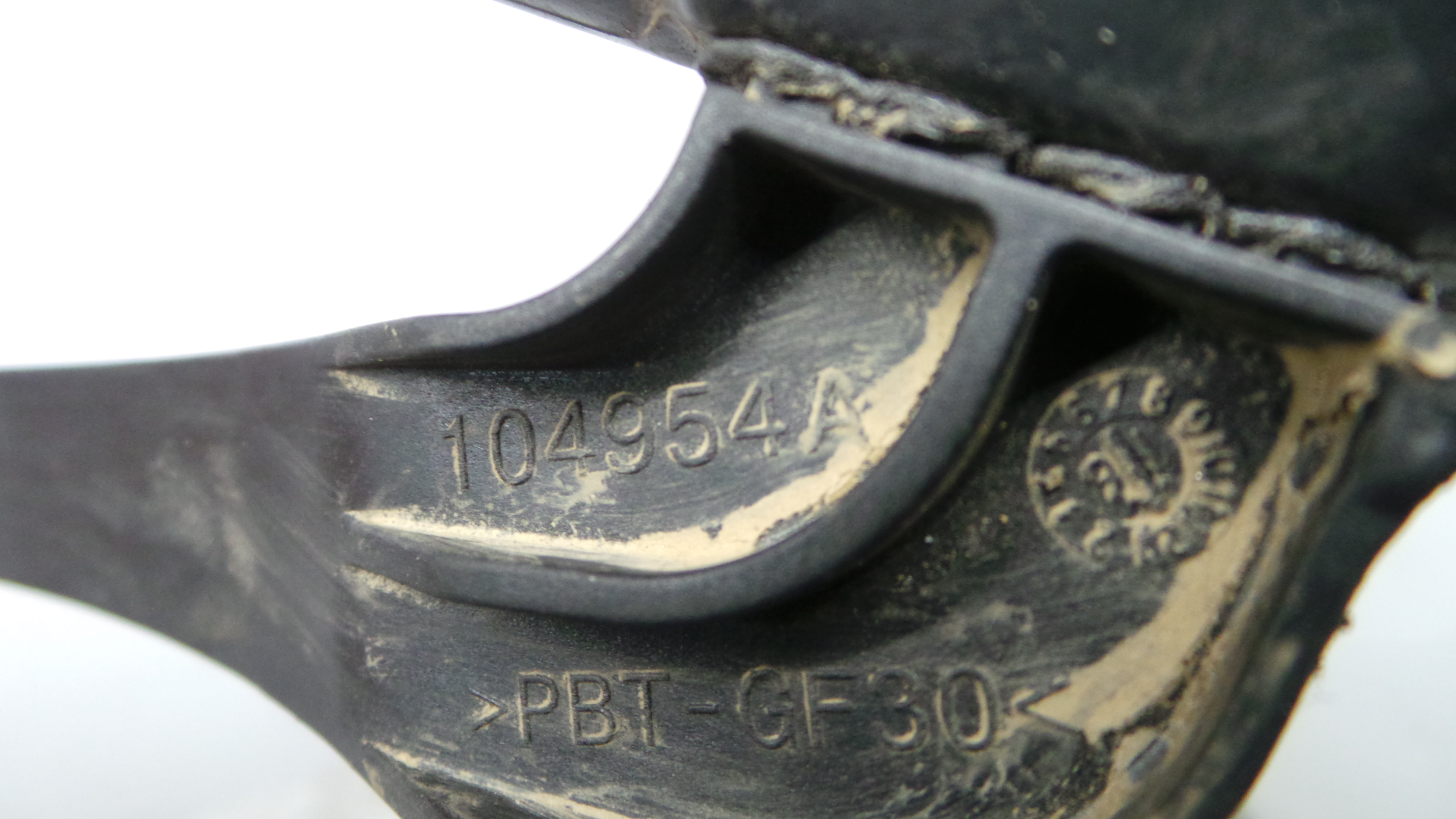 Tubo Intercooler 104954A - RENAULT CLIO IV (BH_)-38308137