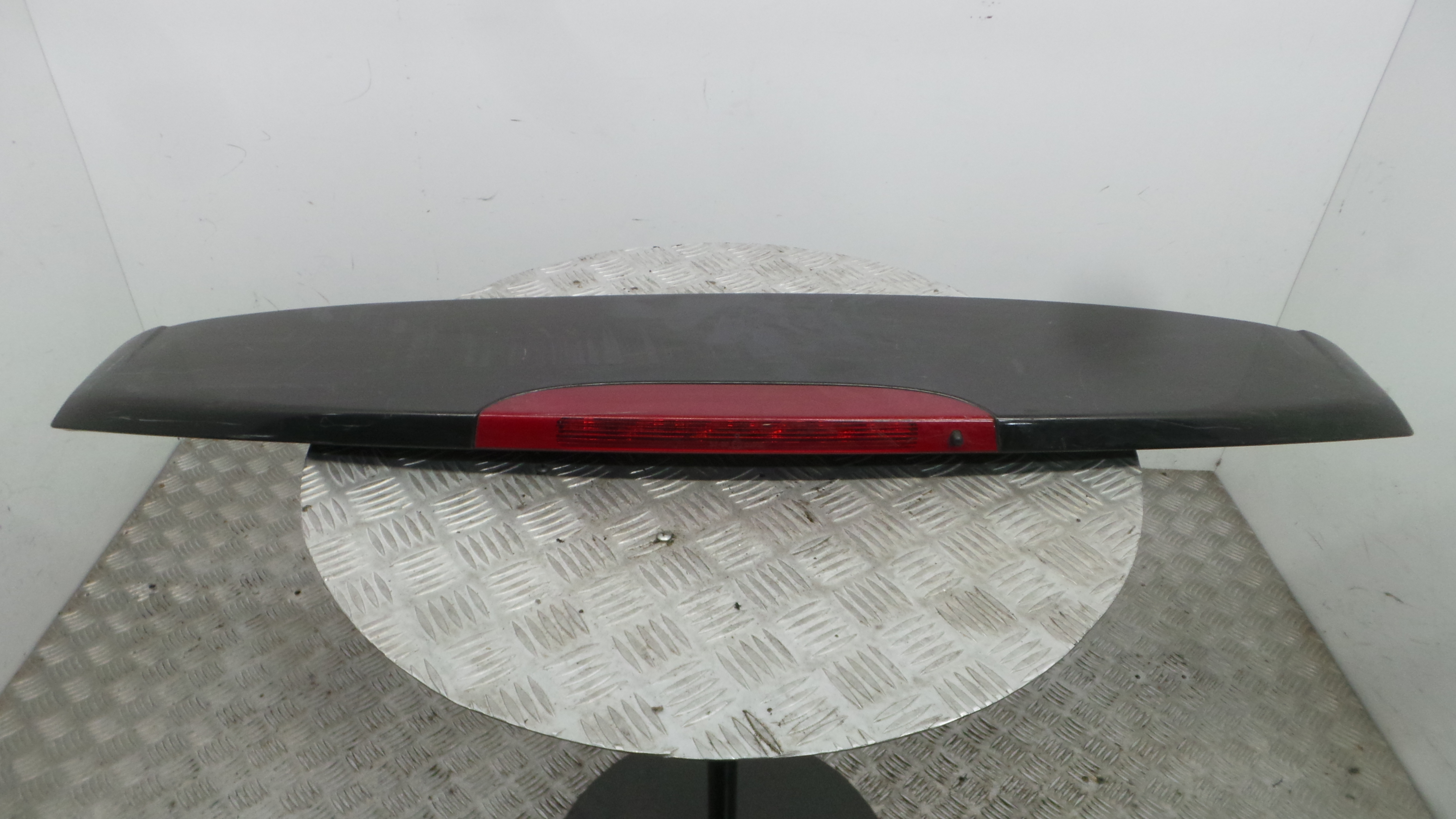 Aleron traseiro 8200883016 - RENAULT CLIO III Grandtour (KR0/1_), CLIO III Sportour (KR0/1_)-38308909