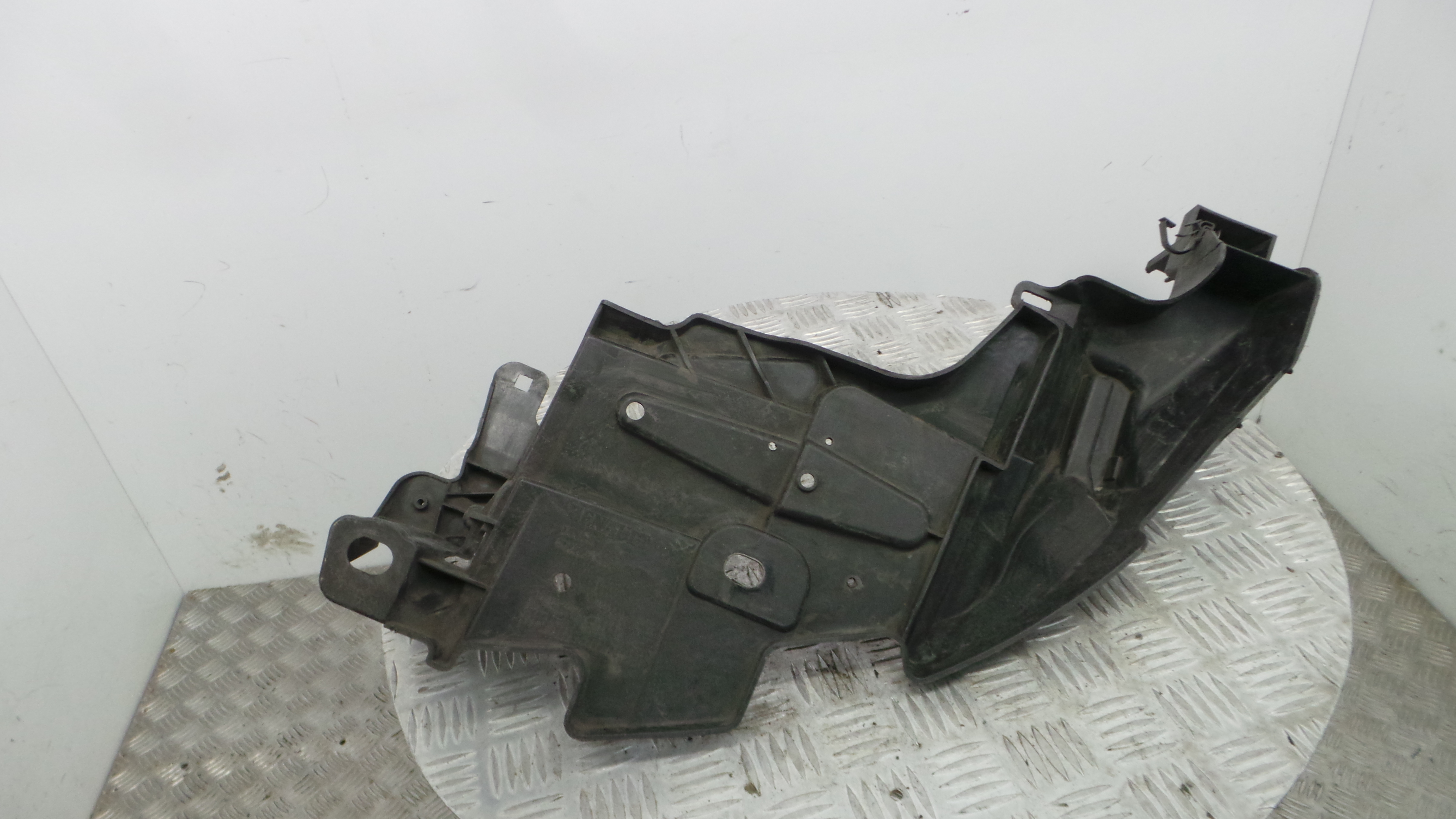 Suporte Optica 622220003R - RENAULT MEGANE III Hatchback (BZ0/1_, B3_)-38309009