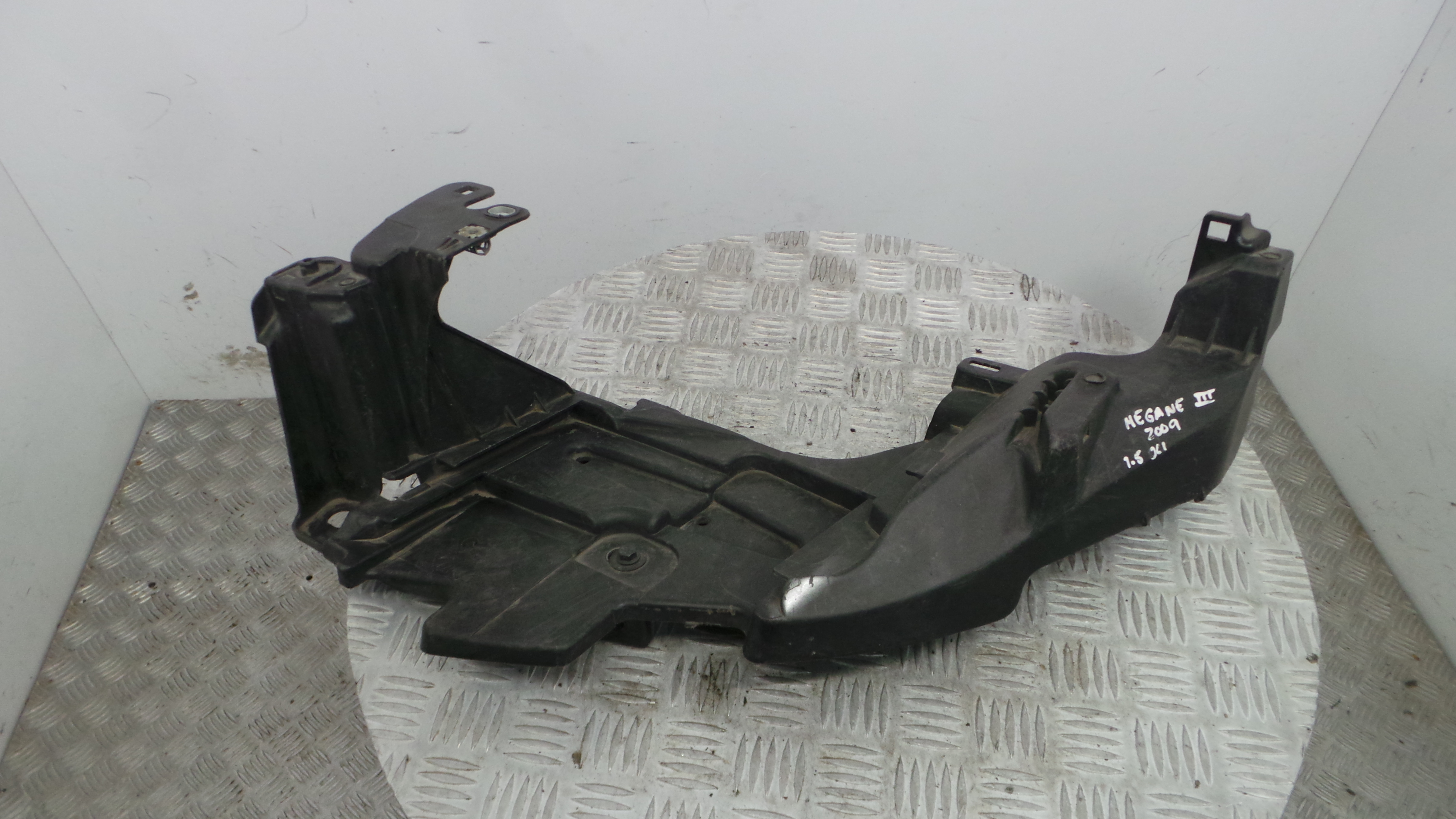 Suporte Optica 622230005R - RENAULT MEGANE III Hatchback (BZ0/1_, B3_)-38309022