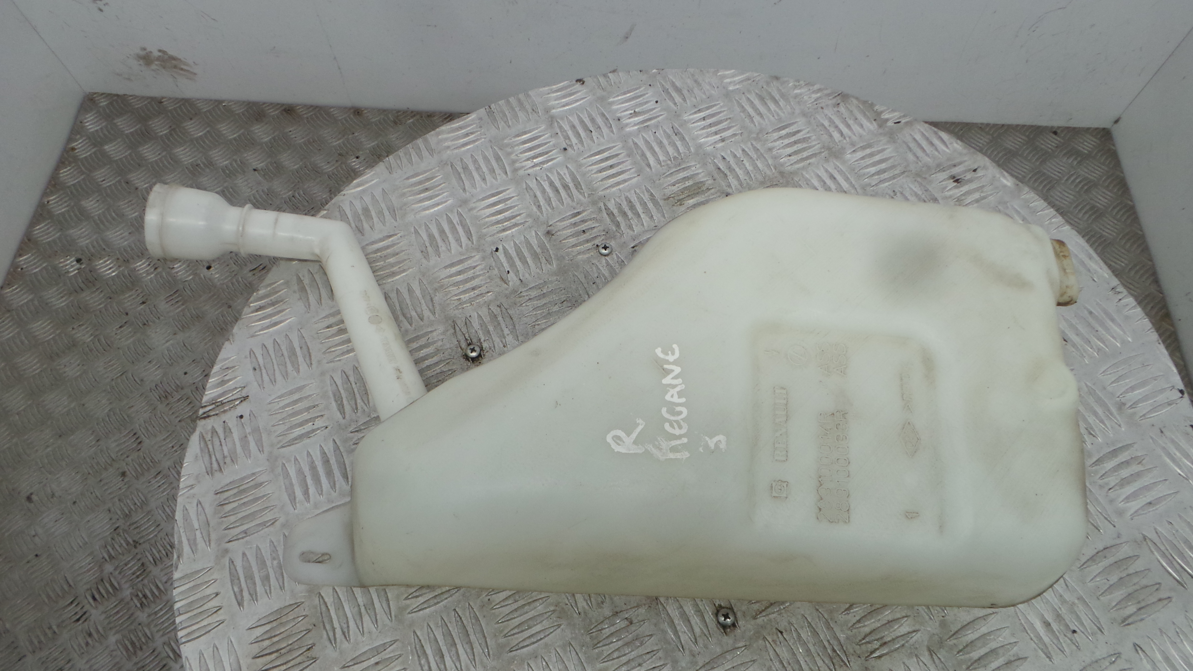 Deposito Reservatório Limpa Vidros Para Brisas 289100014R - RENAULT MEGANE III Hatchback (BZ0/1_, B-38312304