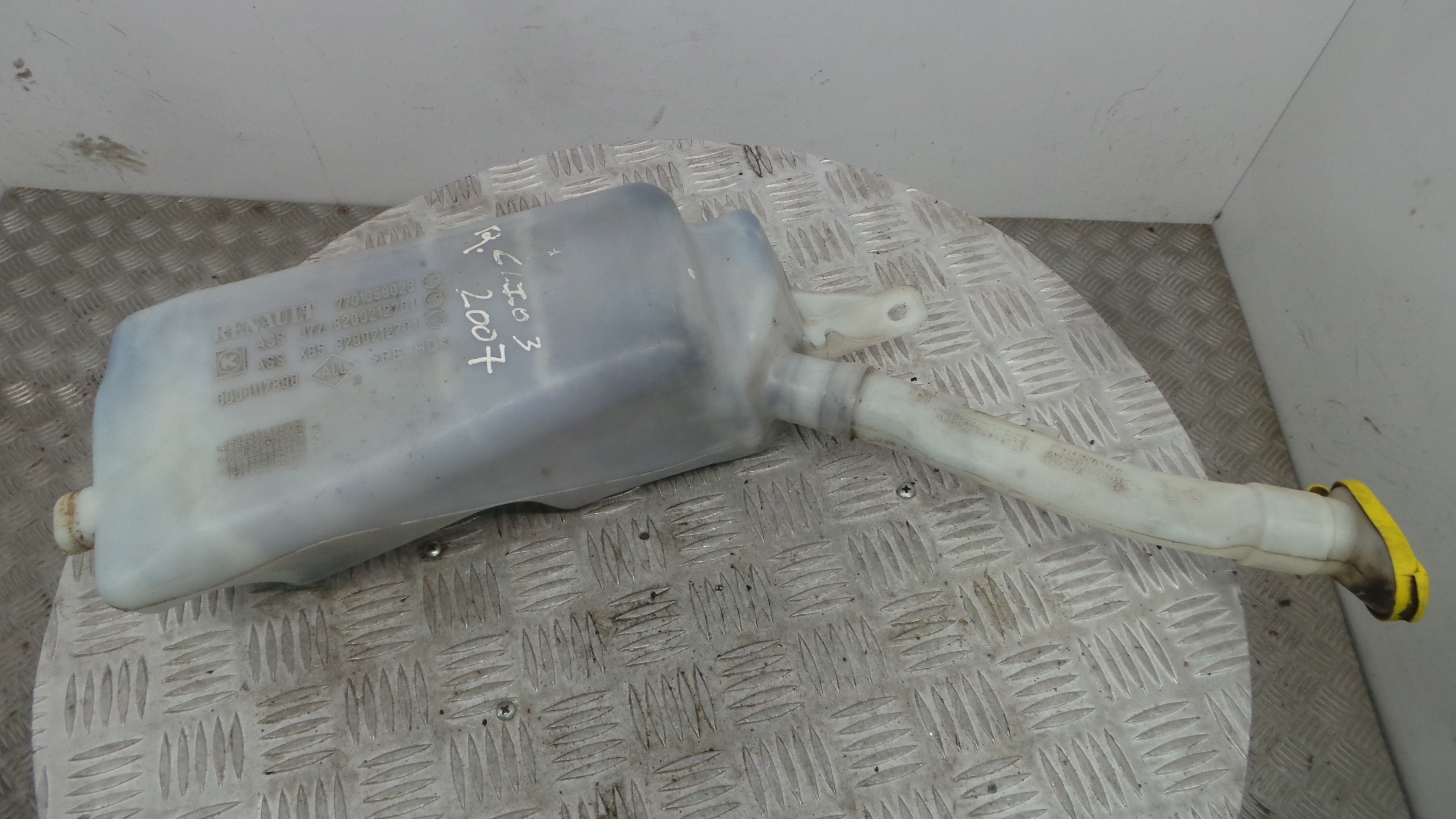 Deposito Reservatório Limpa Vidros Para Brisas 7701058023 - RENAULT CLIO III (BR0/1, CR0/1)-38315413