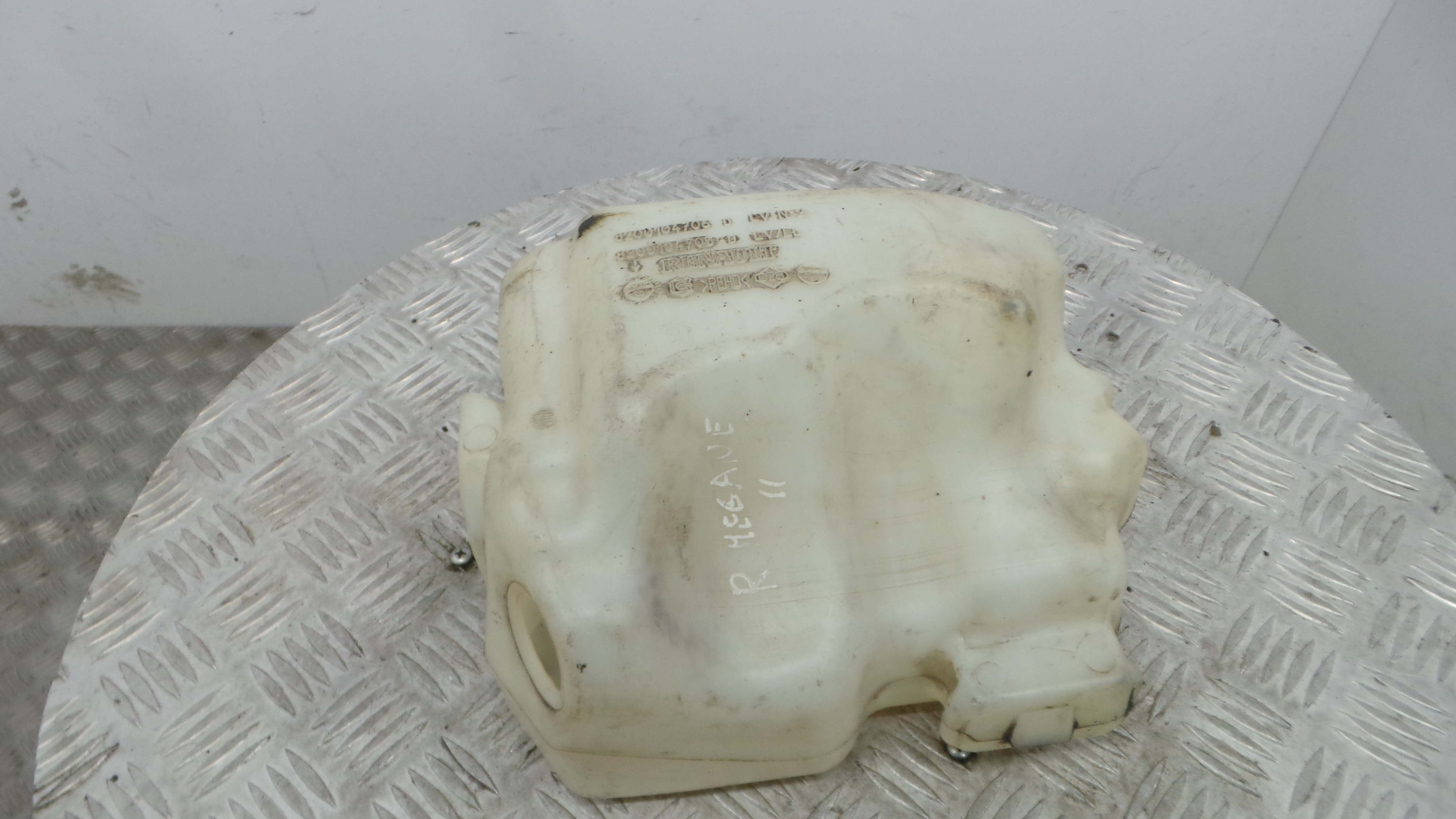 Deposito Reservatório Limpa Vidros Para Brisas 8200104706 - RENAULT MEGANE II (BM0/1_, CM0/1_)-38319602 Deposito Reservatório Limpa Vidros Para Brisas 8200104706 - RENAULT MEGANE II (BM0/1_, CM0/1_)-38319602