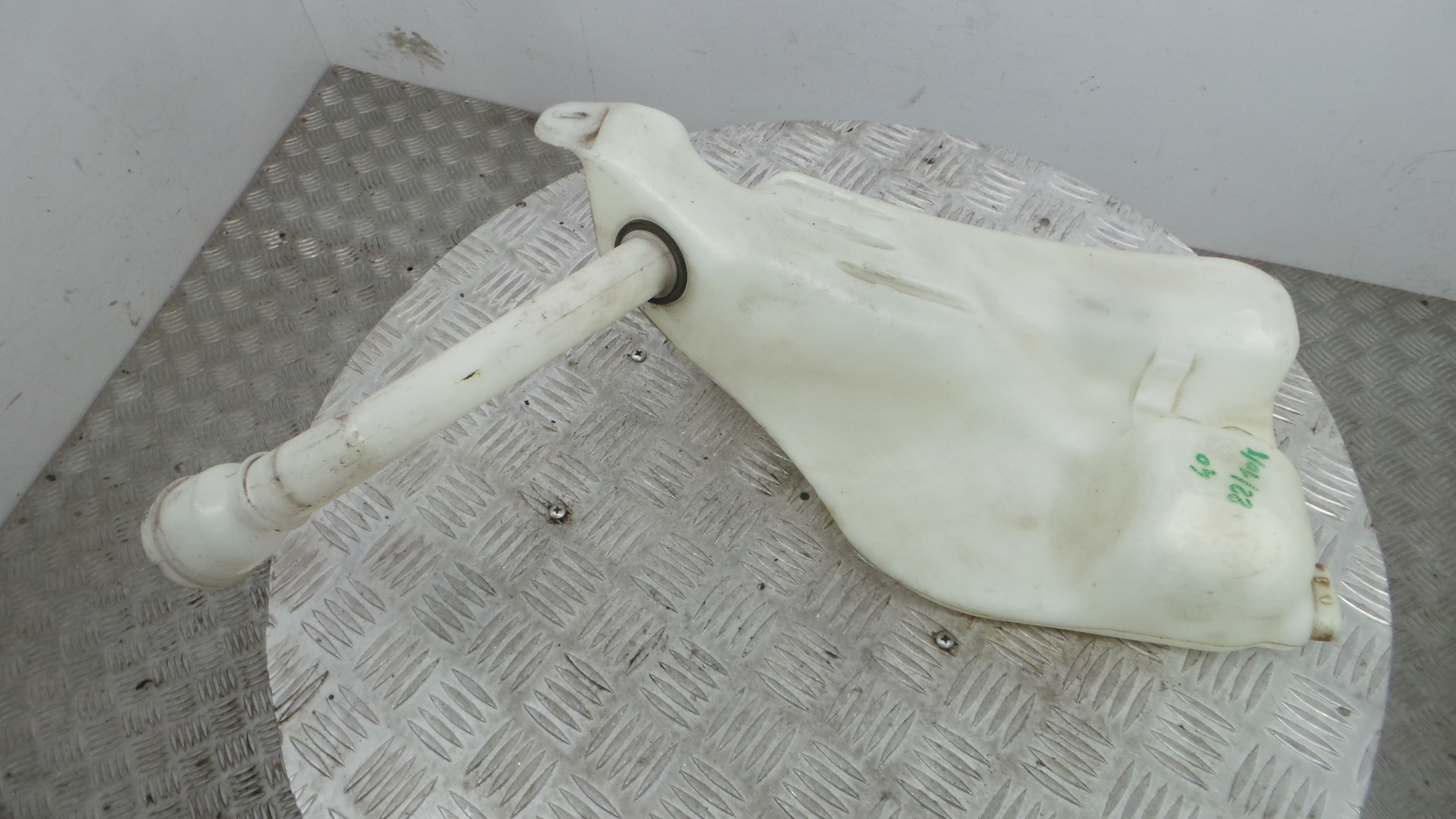 Deposito Reservatório Limpa Vidros Para Brisas 289100014R - RENAULT MEGANE III Hatchback (BZ0/1_, B-38319609