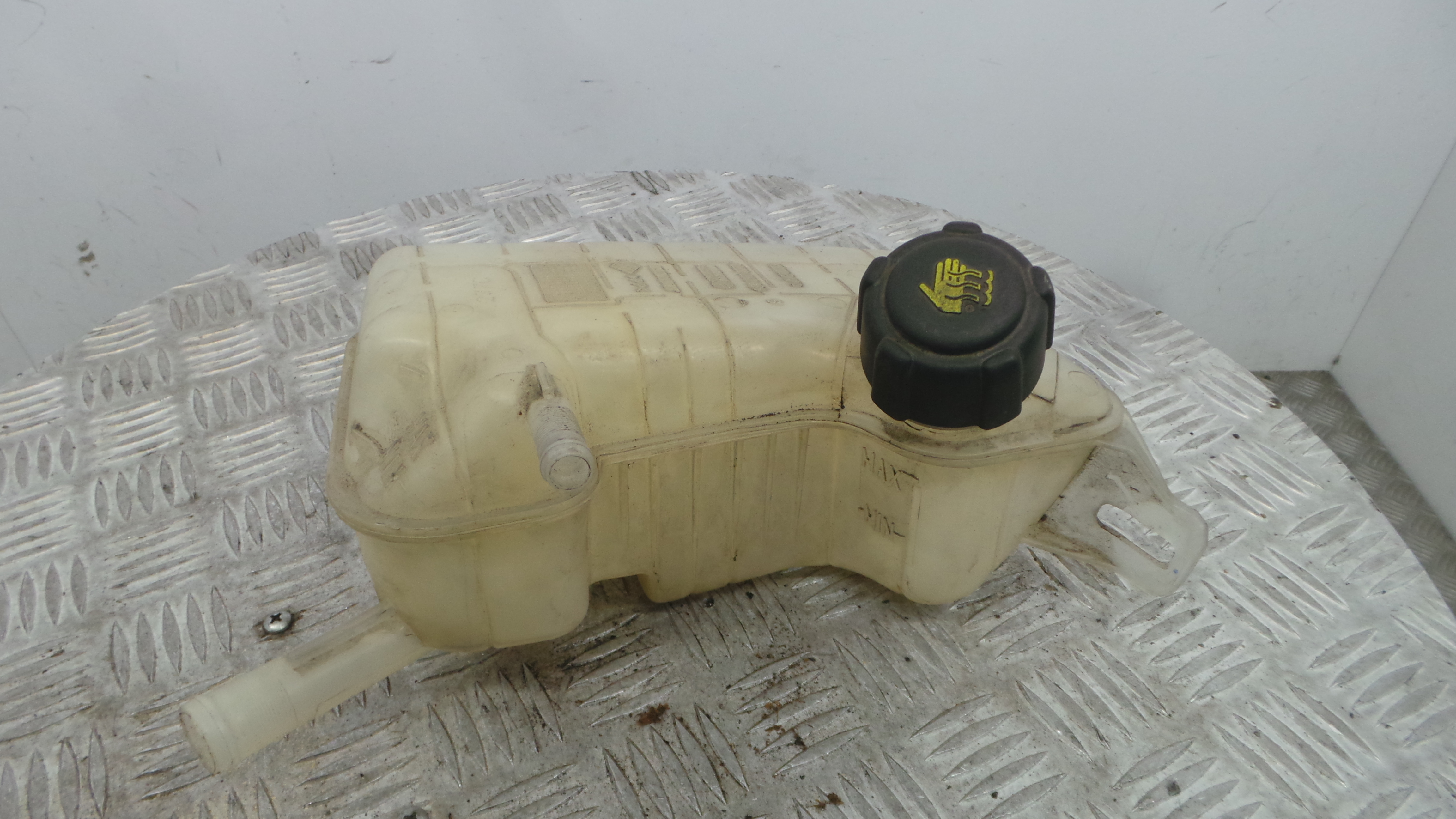 Depósito Água Radiador / Vazo de Expansao 8200262036 - RENAULT MEGANE II (BM0/1_, CM0/1_)-38319659 Depósito Água Radiador / Vazo de Expansao 8200262036 - RENAULT MEGANE II (BM0/1_, CM0/1_)-38319659