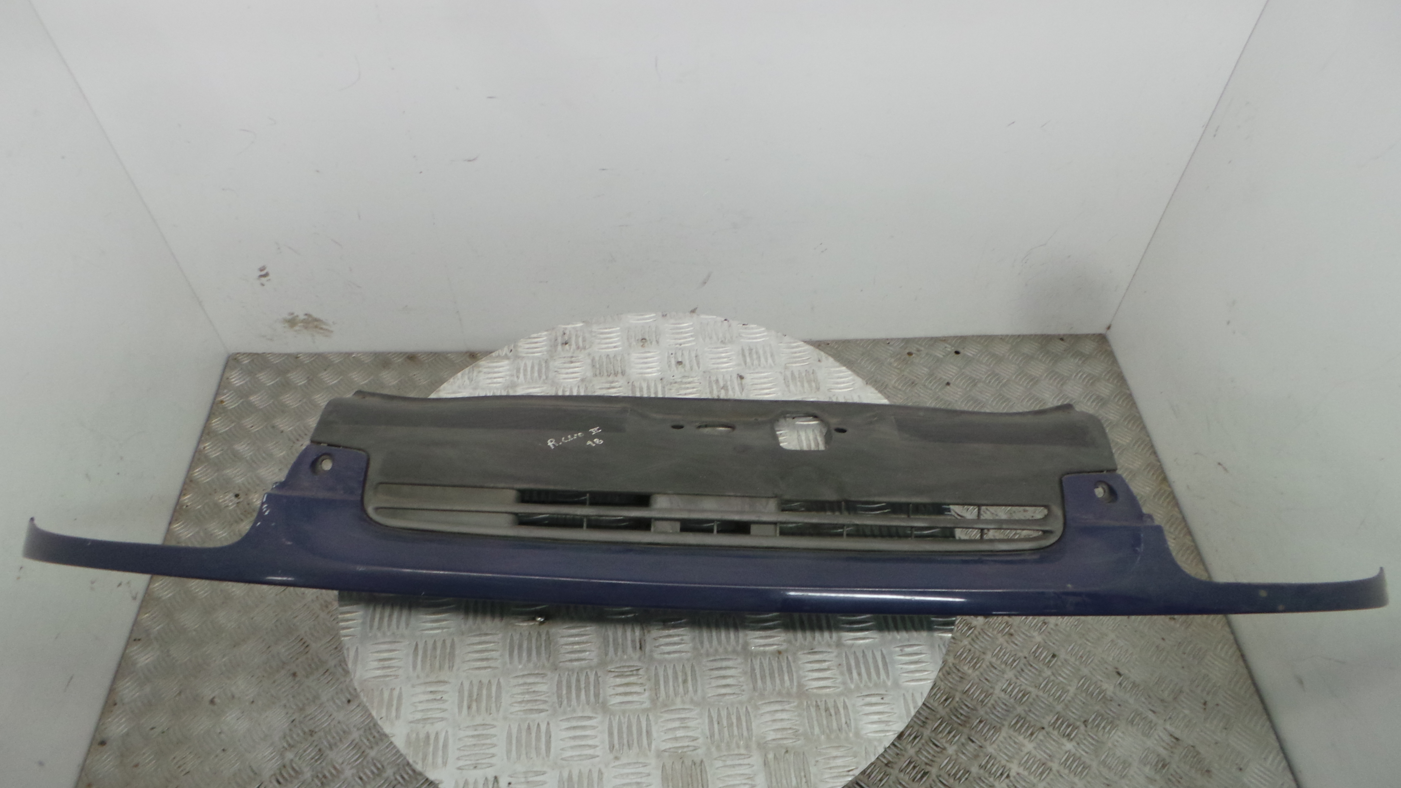 Grelha da Frente RCL20 - RENAULT CLIO II (BB_, CB_), CLIO Mk II (BB_, CB_)-38322178