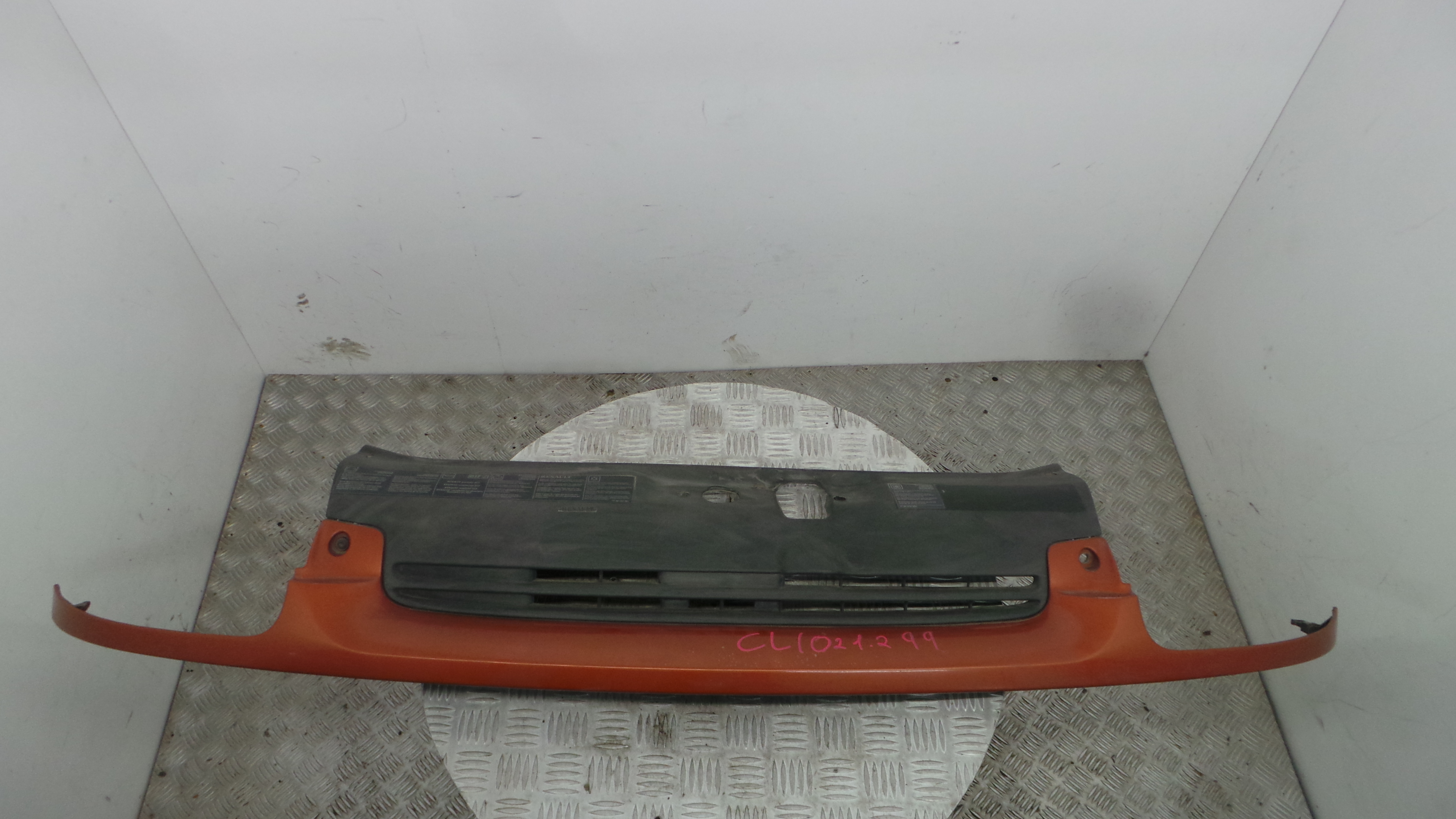 Grelha da Frente 7700415849 - RENAULT CLIO II (BB_, CB_), CLIO Mk II (BB_, CB_)-38322184