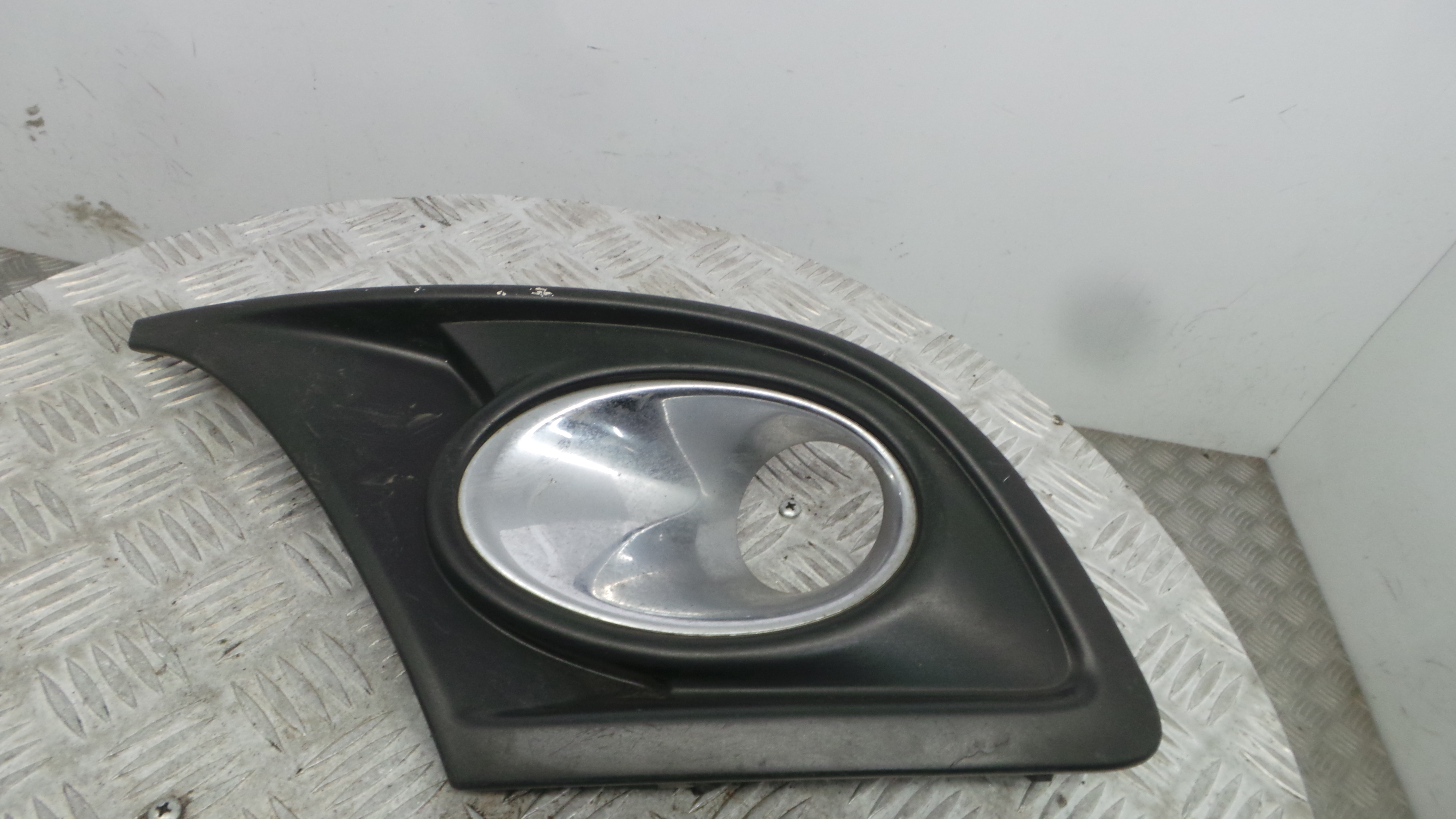 Aro Farol Nevoeiro 623841417R - RENAULT MEGANE III Hatchback (BZ0/1_, B3_)-38322254