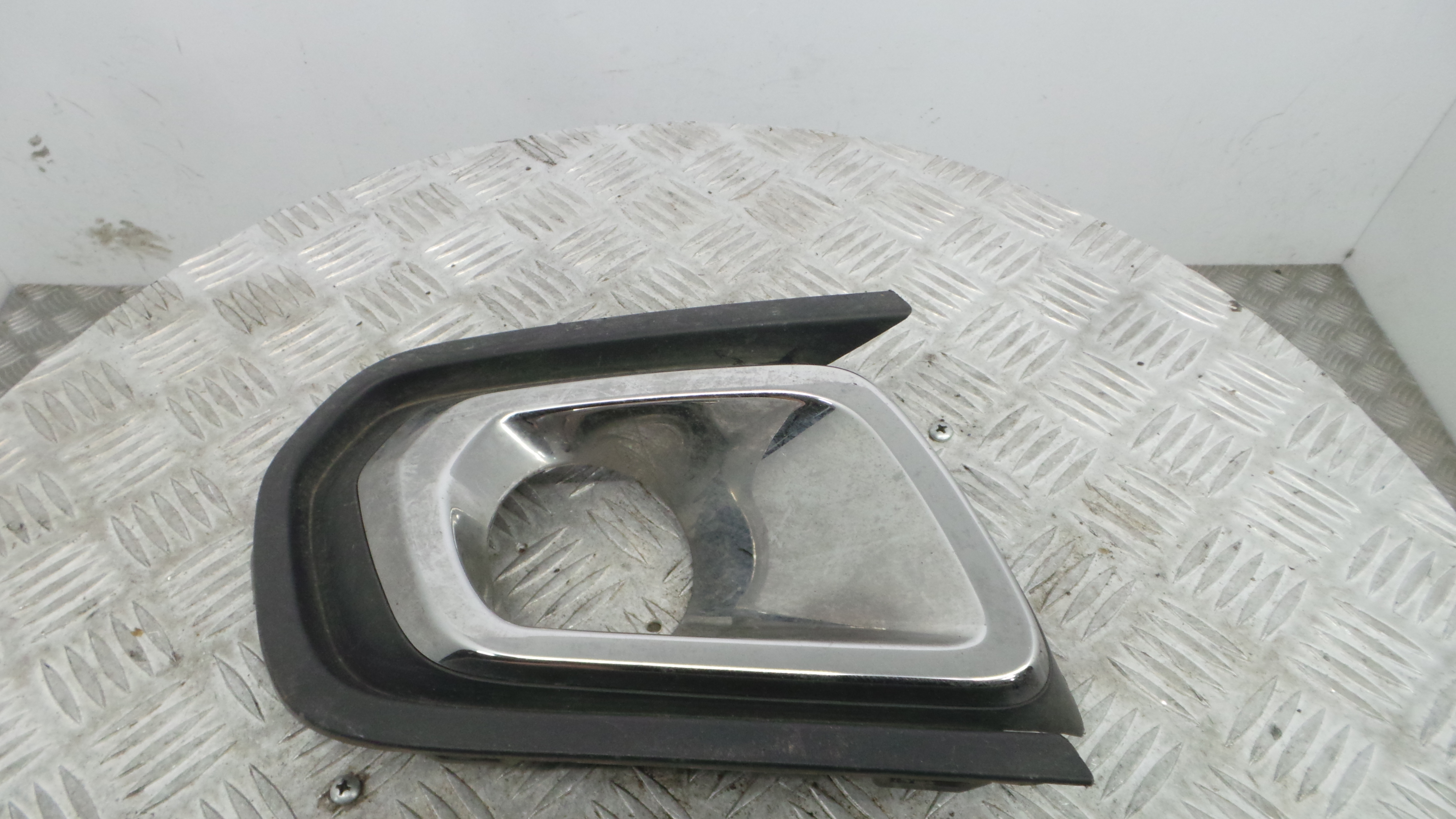 Aro Farol Nevoeiro 261A38935R - DACIA SANDERO II-38322258