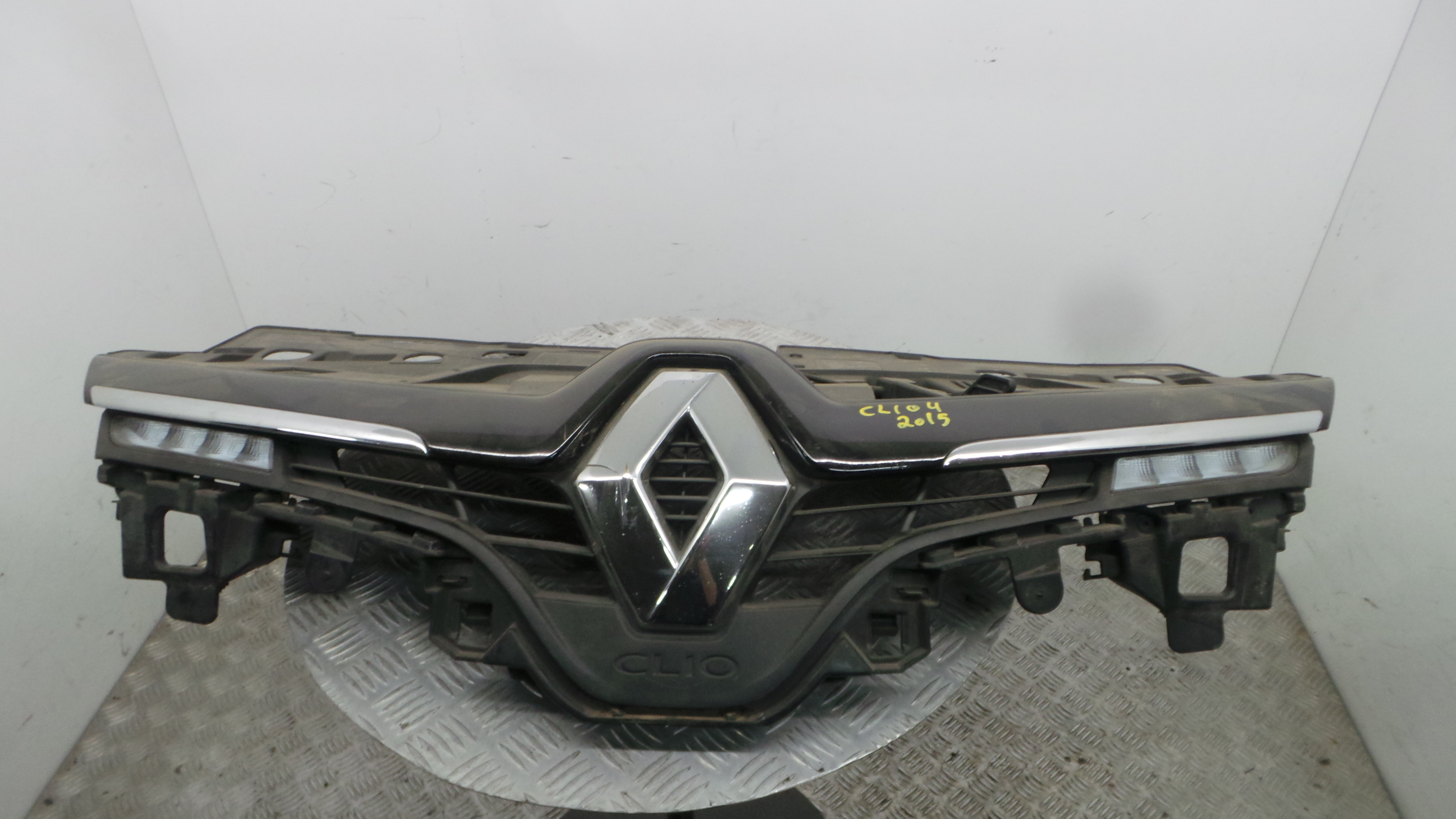 Grelha da Frente 622561433R - RENAULT CLIO IV (BH_)-38322261