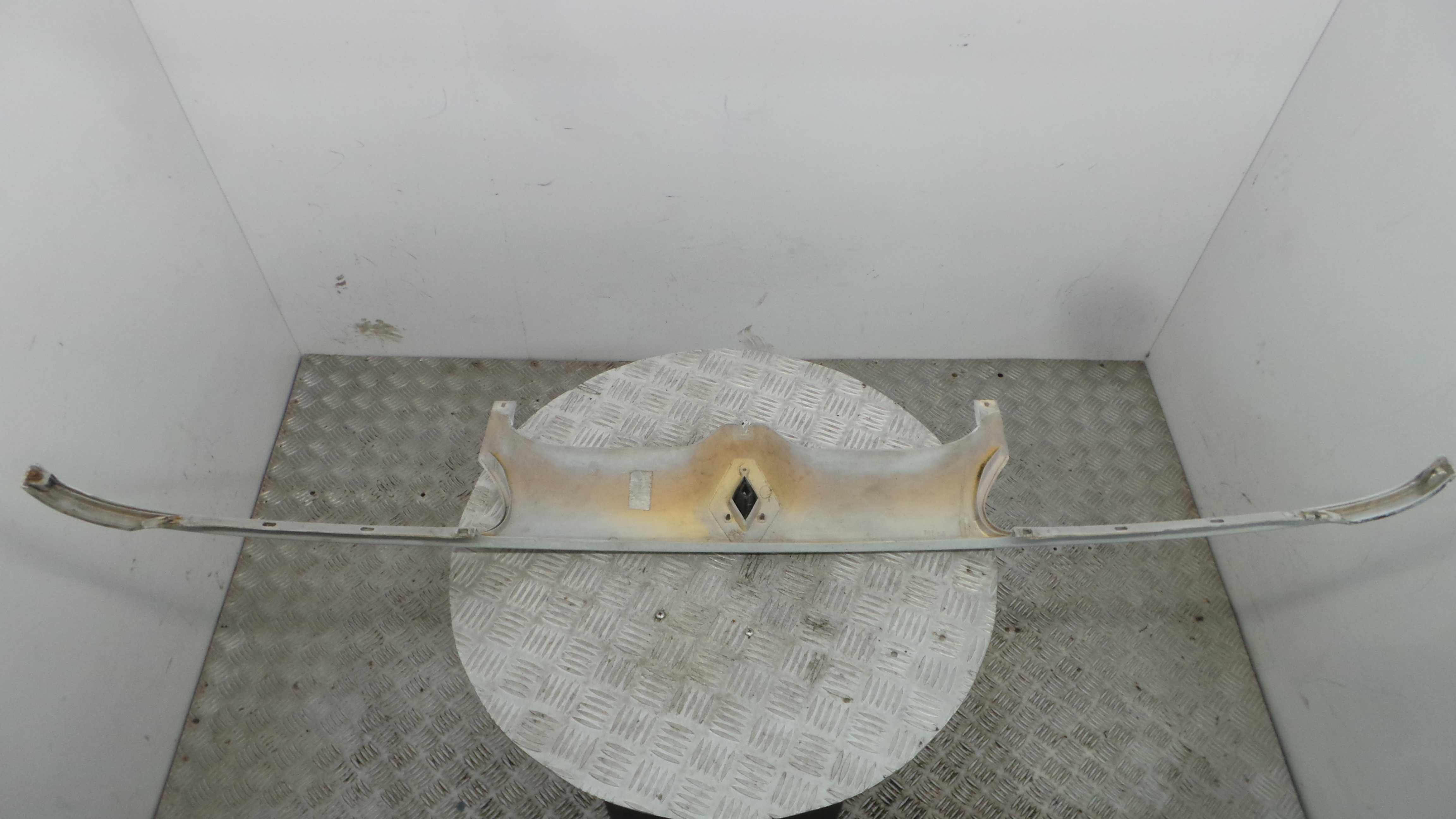 Grelha da Frente 7700810503 - RENAULT 19 I (B/C53_), 19   (B/C53_)-38322267