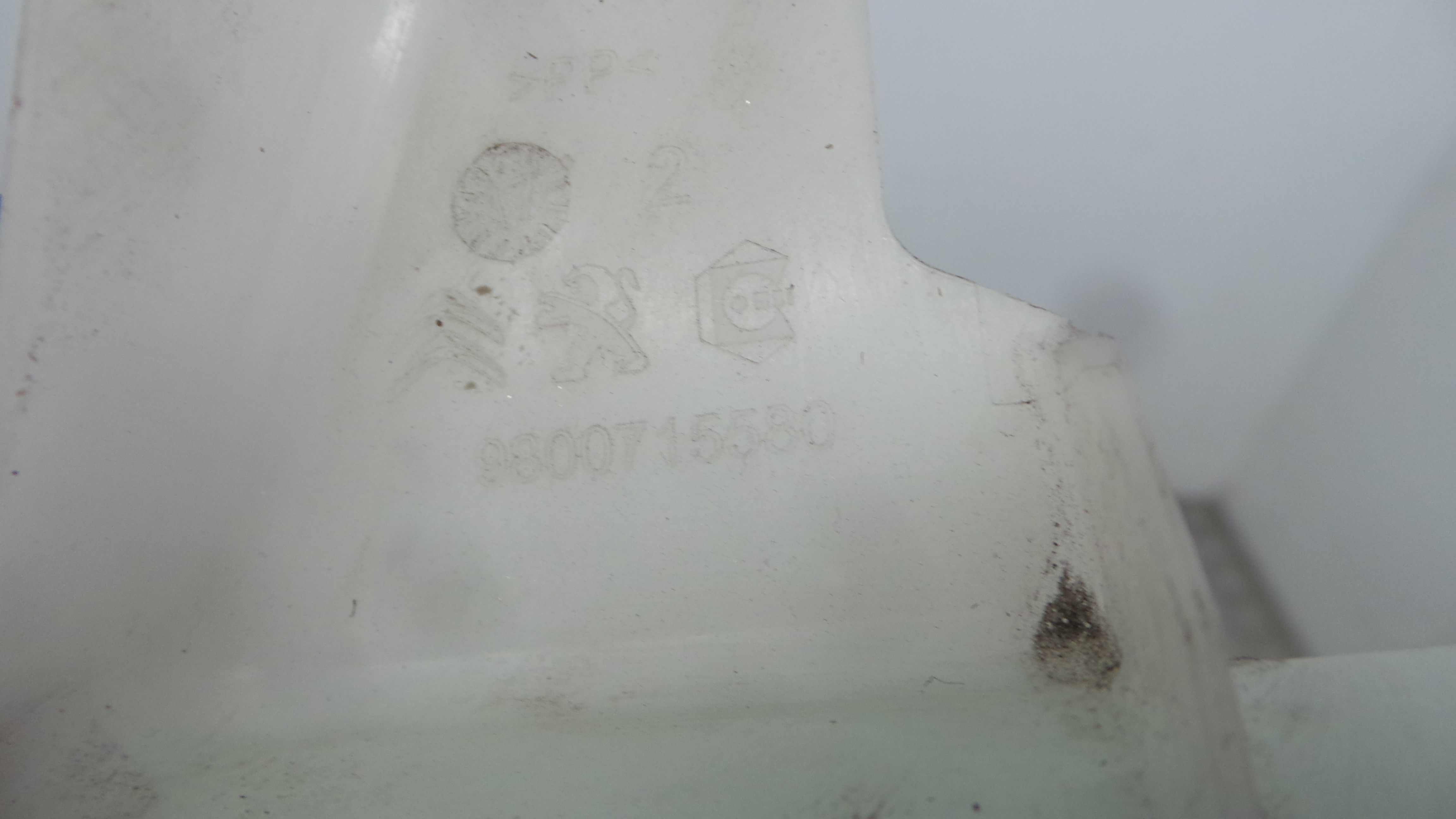 Deposito Reservatório Limpa Vidros Para Brisas 9800715580 - PEUGEOT 308 II (LB_, LP_, LW_, LH_, L3_-38335067