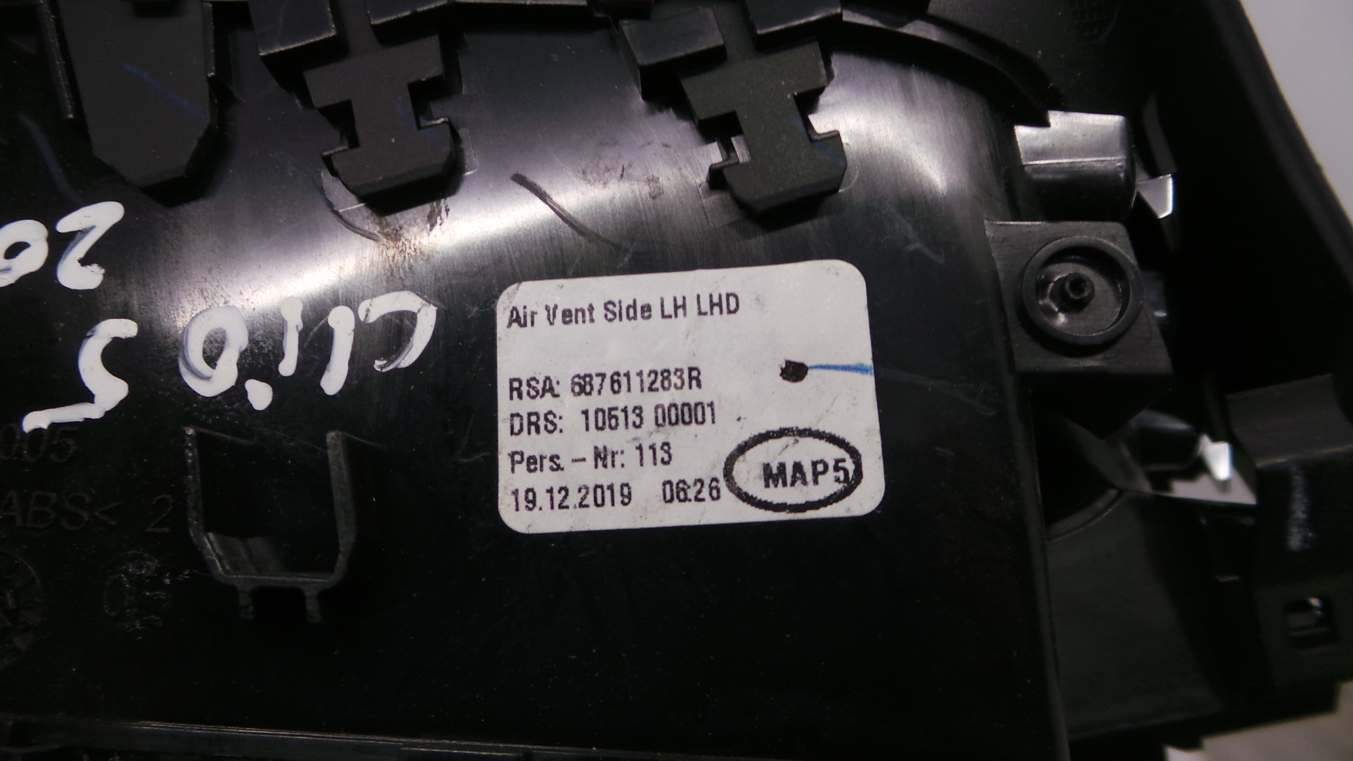 Grelha da Sofagem  687611283R - RENAULT CLIO V (B7_)-38343550