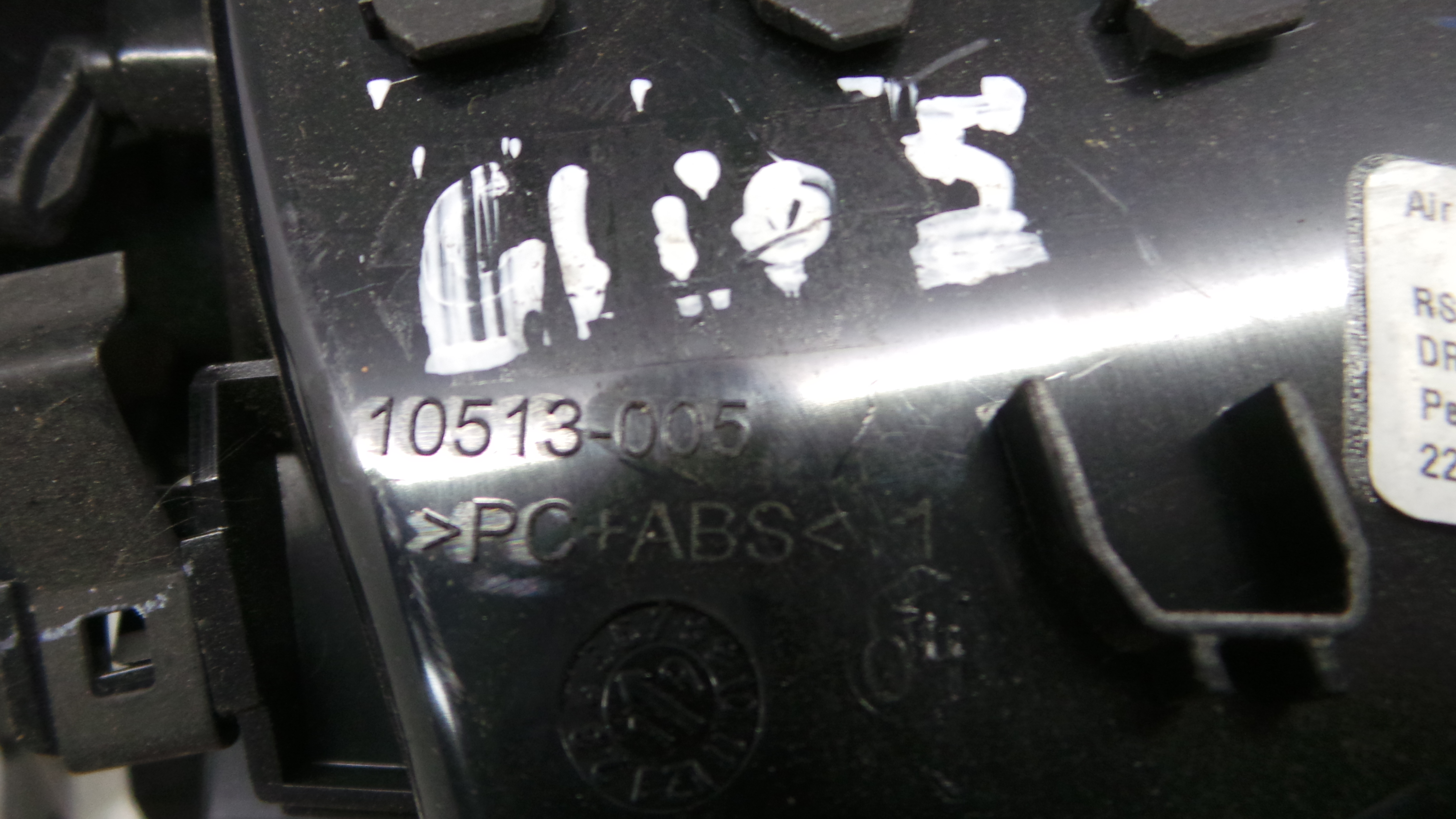 Grelha da Sofagem  687601283R - RENAULT CLIO V (B7_)-38343572