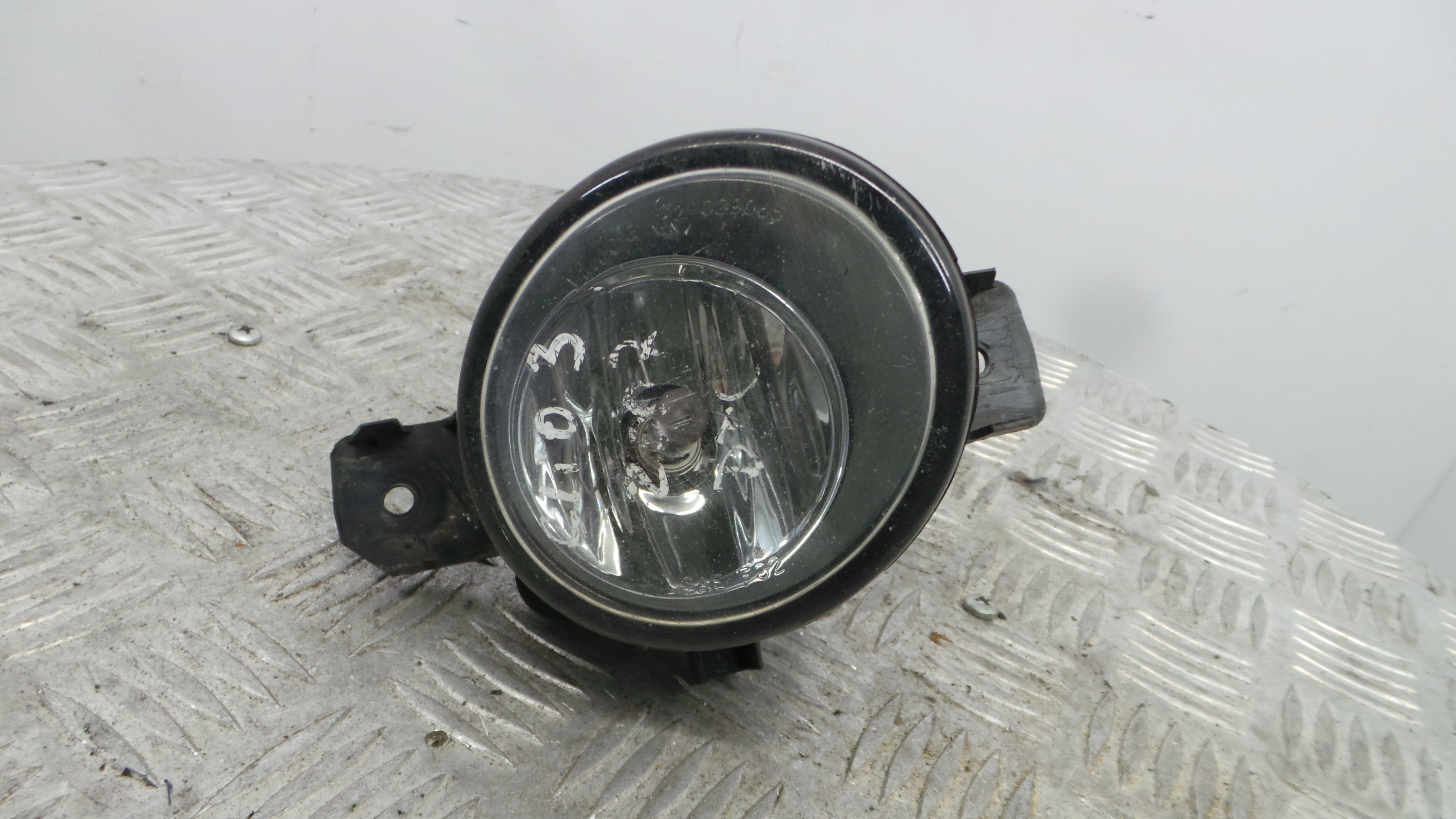 Farol Nevoeiro Direito 89210438 - RENAULT CLIO III (BR0/1, CR0/1)-38343886