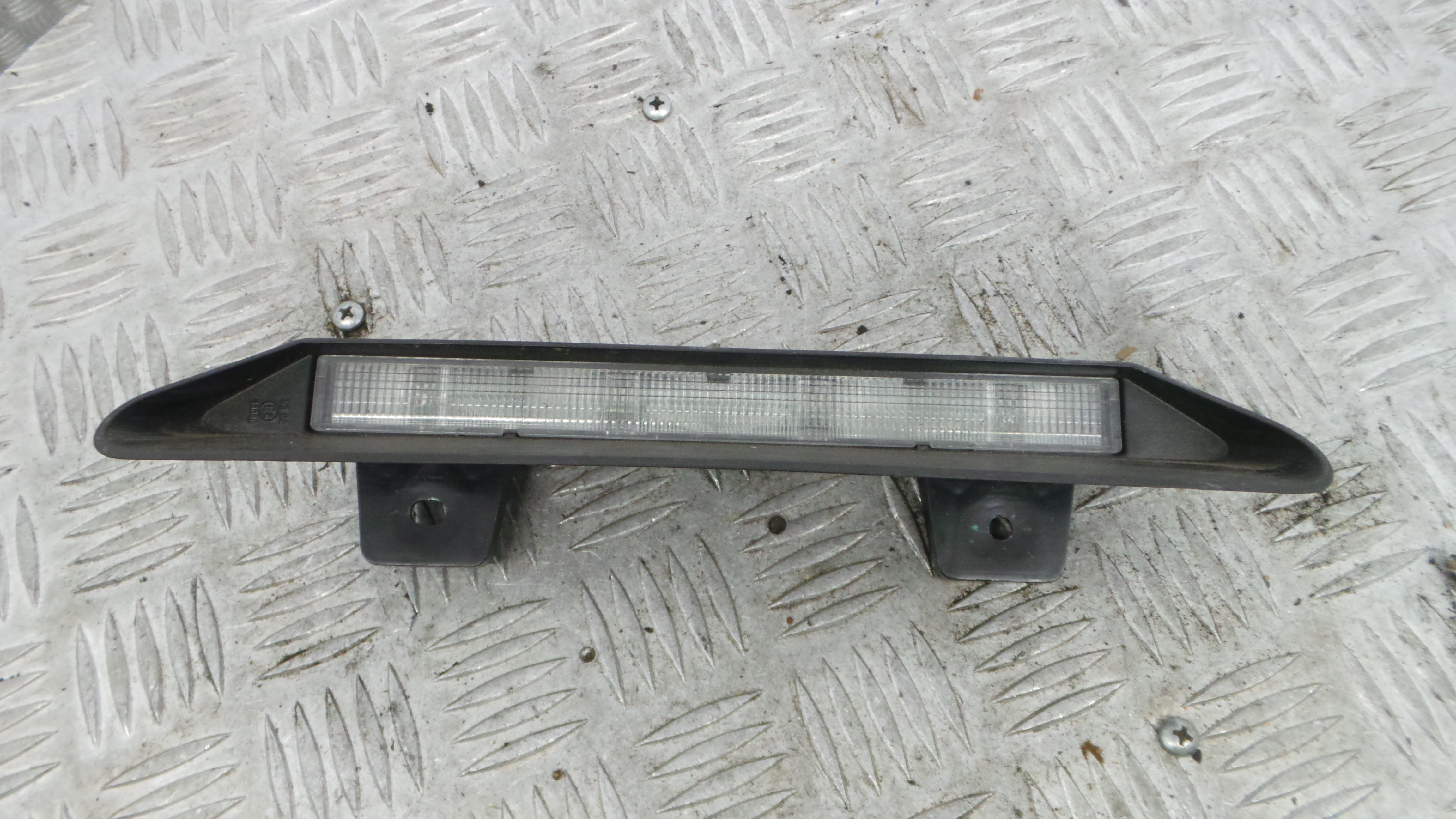 Farolim Stop Central / Luz de Stop Adicional 265903126R - RENAULT TWINGO III (BCM_, BCA_)-38343904