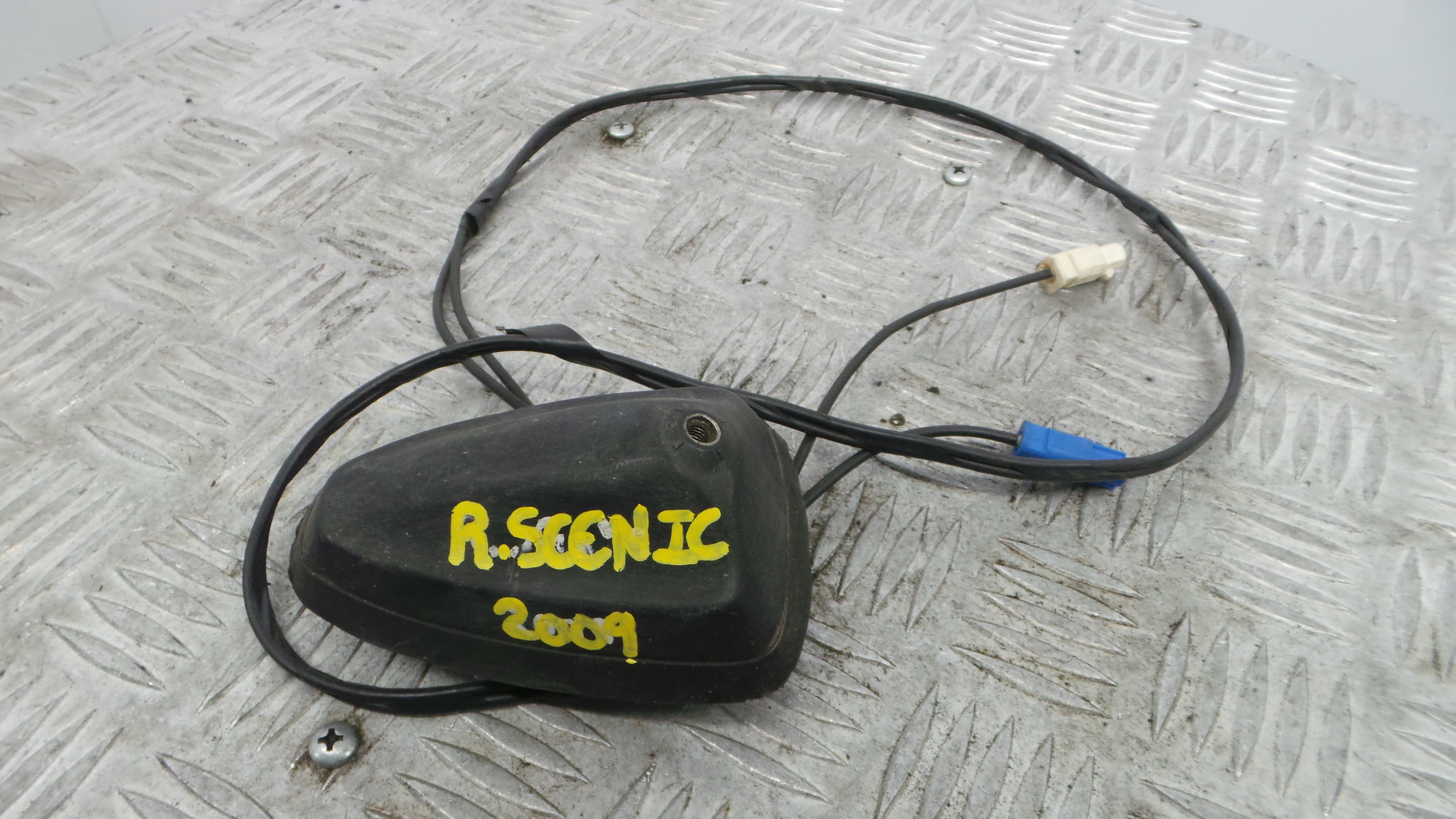 Antena 282160004R - RENAULT SCÉNIC III (JZ0/1_)-38347120 Antena 282160004R - RENAULT SCÉNIC III (JZ0/1_)-38347120