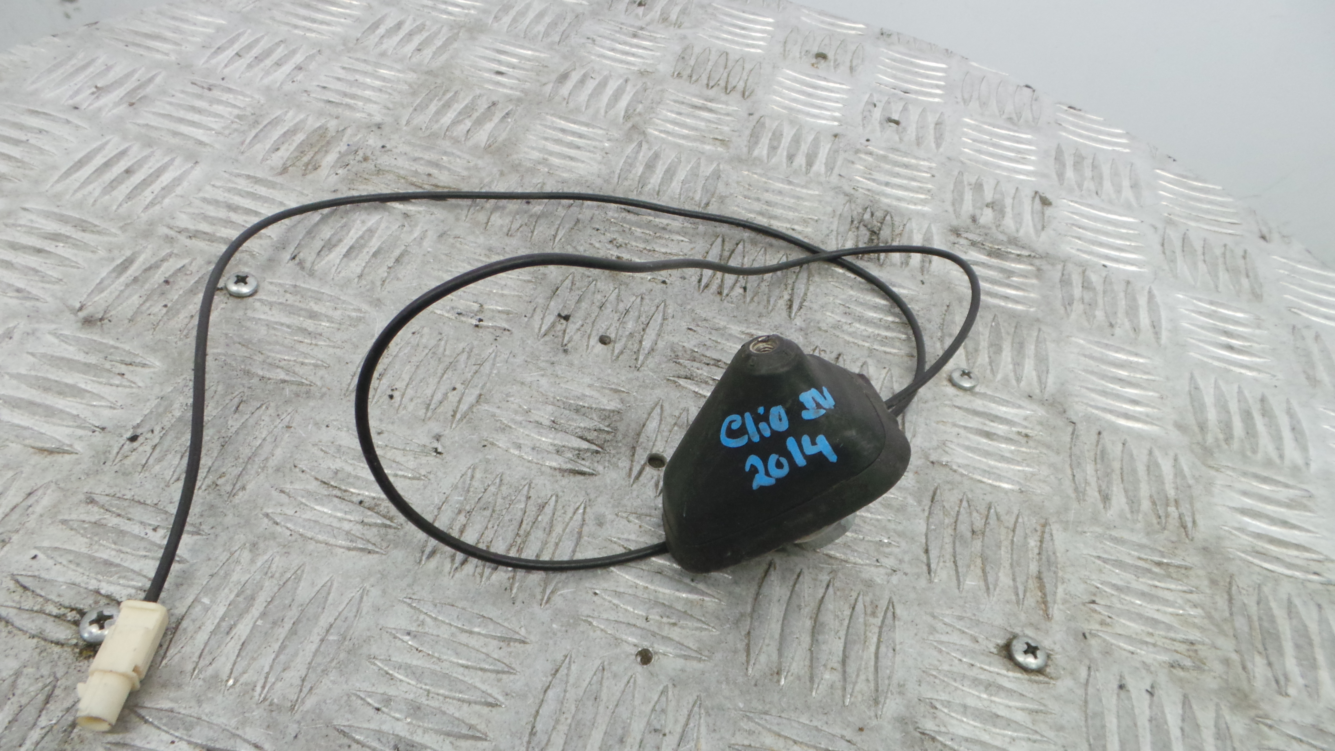 Antena - RENAULT CLIO IV (BH_)-38347402 Antena - RENAULT CLIO IV (BH_)-38347402