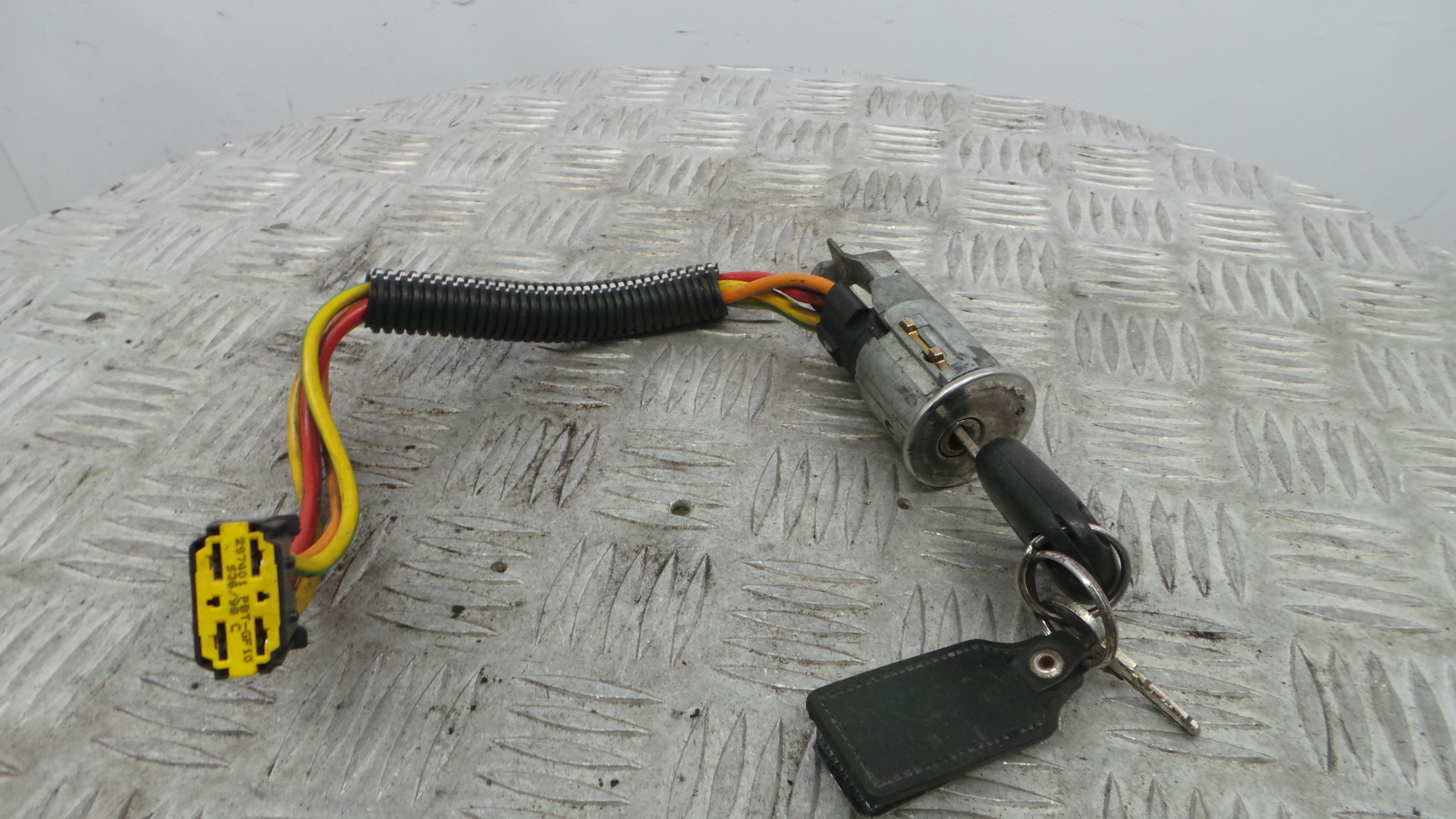 Canhão De Fechadura - RENAULT MEGANE I (BA0/1_)-38347437 Canhão De Fechadura - RENAULT MEGANE I (BA0/1_)-38347437