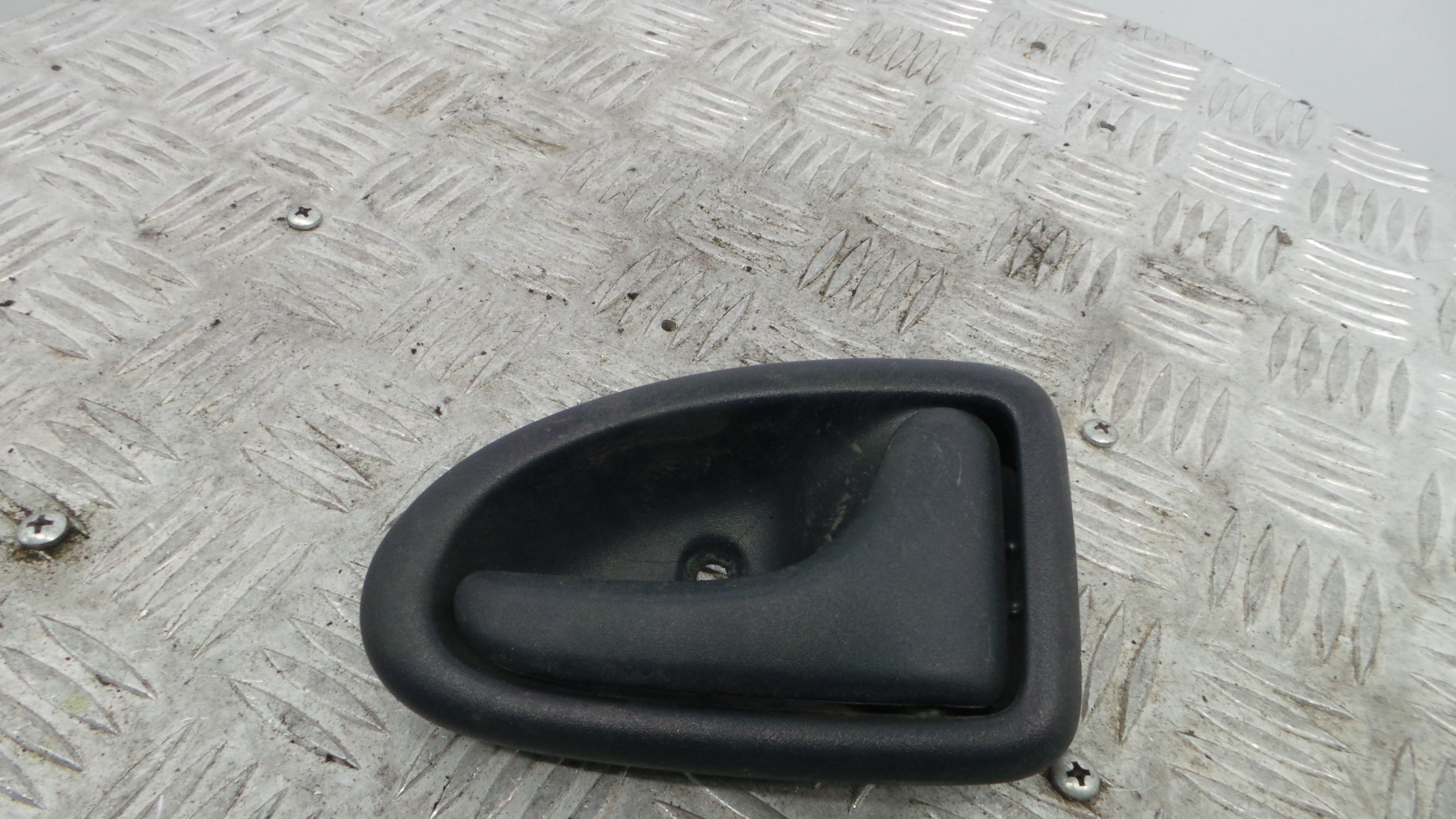 Puxador Interior Frente Direita 7700415975 - RENAULT CLIO II (BB_, CB_), CLIO Mk II (BB_, CB_)-38349016