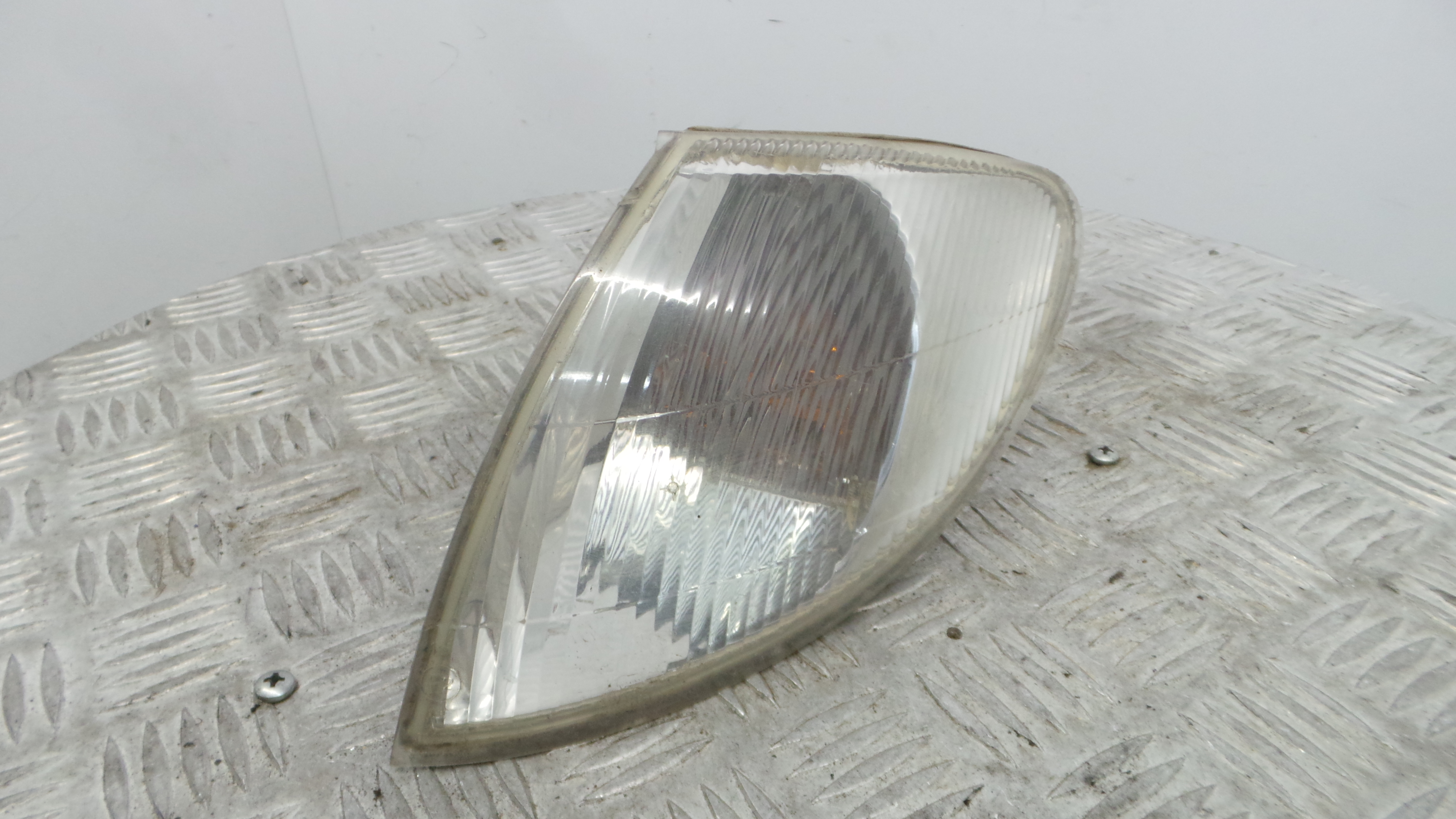 Farolim de Pisca Frente Esq 7700831466 - RENAULT MEGANE I (BA0/1_)-38349027