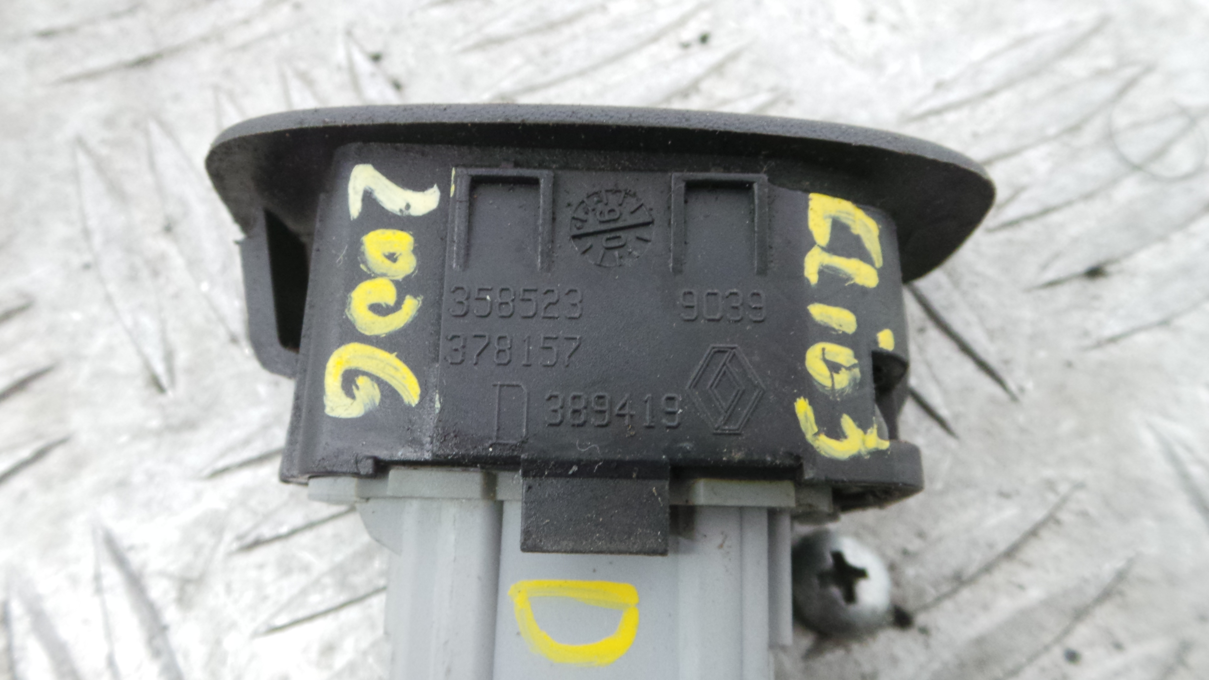 Aquecimento Dos Assentos 358523 - RENAULT CLIO III (BR0/1, CR0/1)-38349038