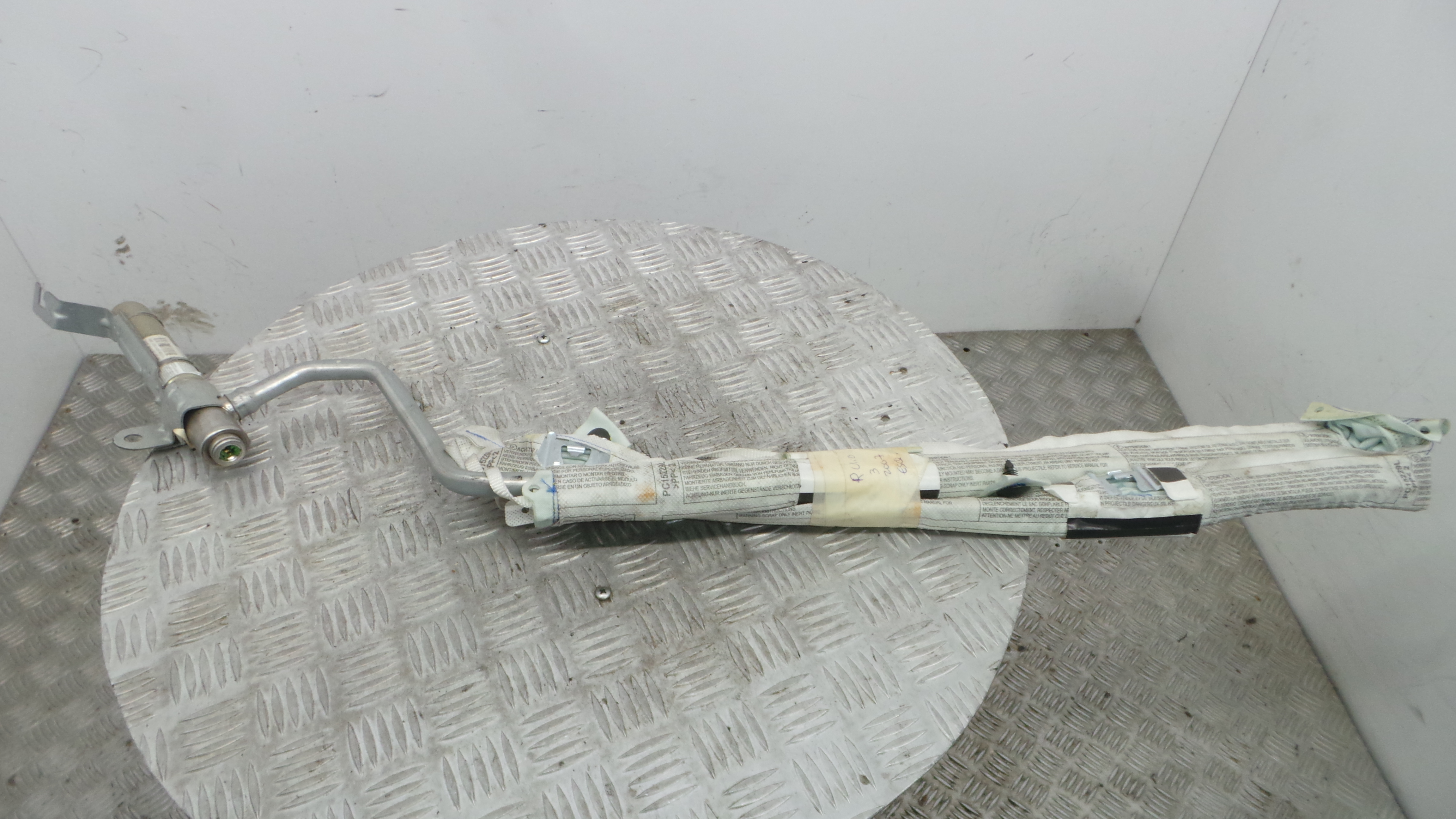 Airbags de Cortina Esq 8200635950 - RENAULT CLIO III (BR0/1, CR0/1)-38349230