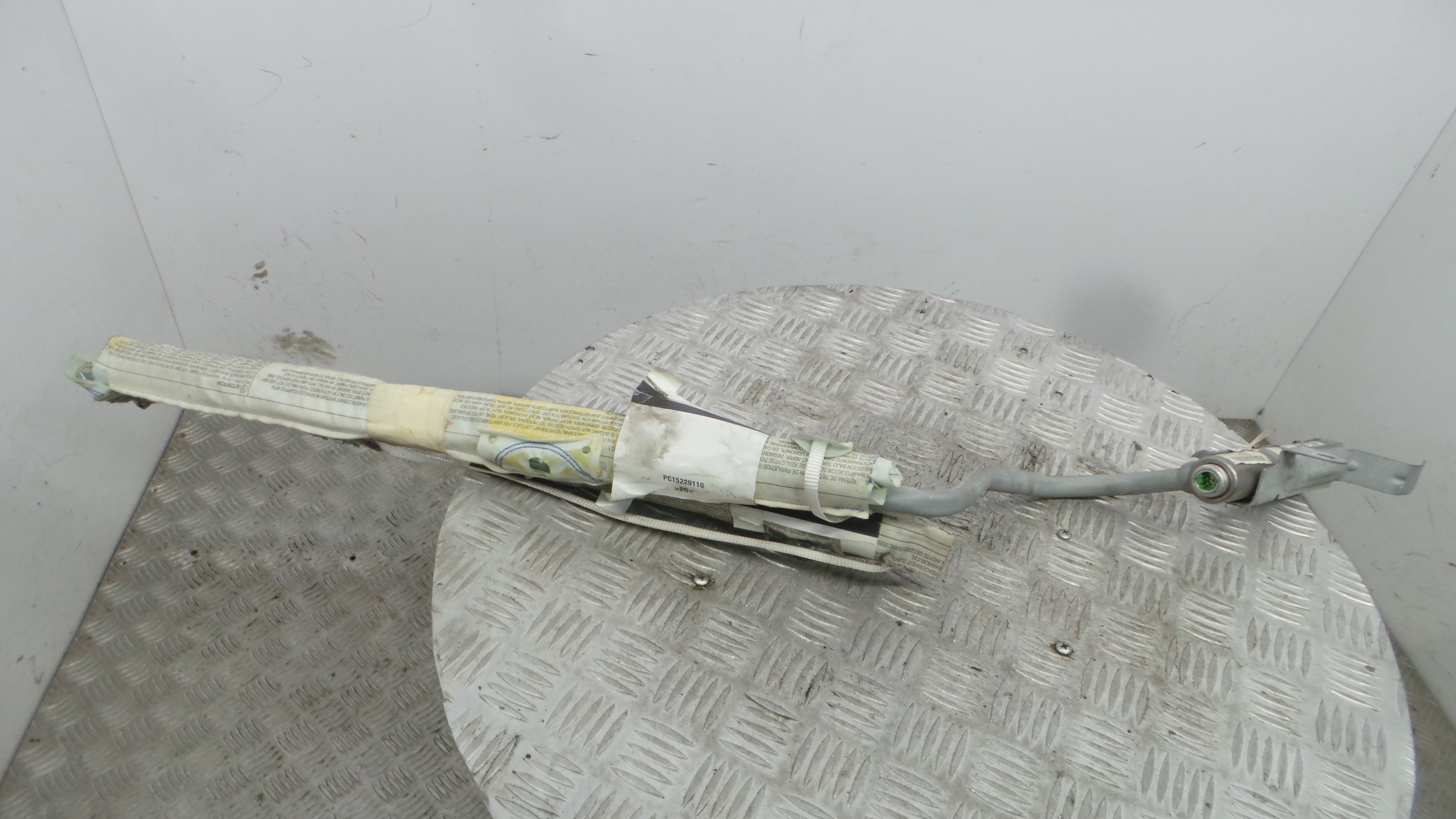 Airbags de Cortina Esq 8200635950 - RENAULT CLIO III (BR0/1, CR0/1)-38349239