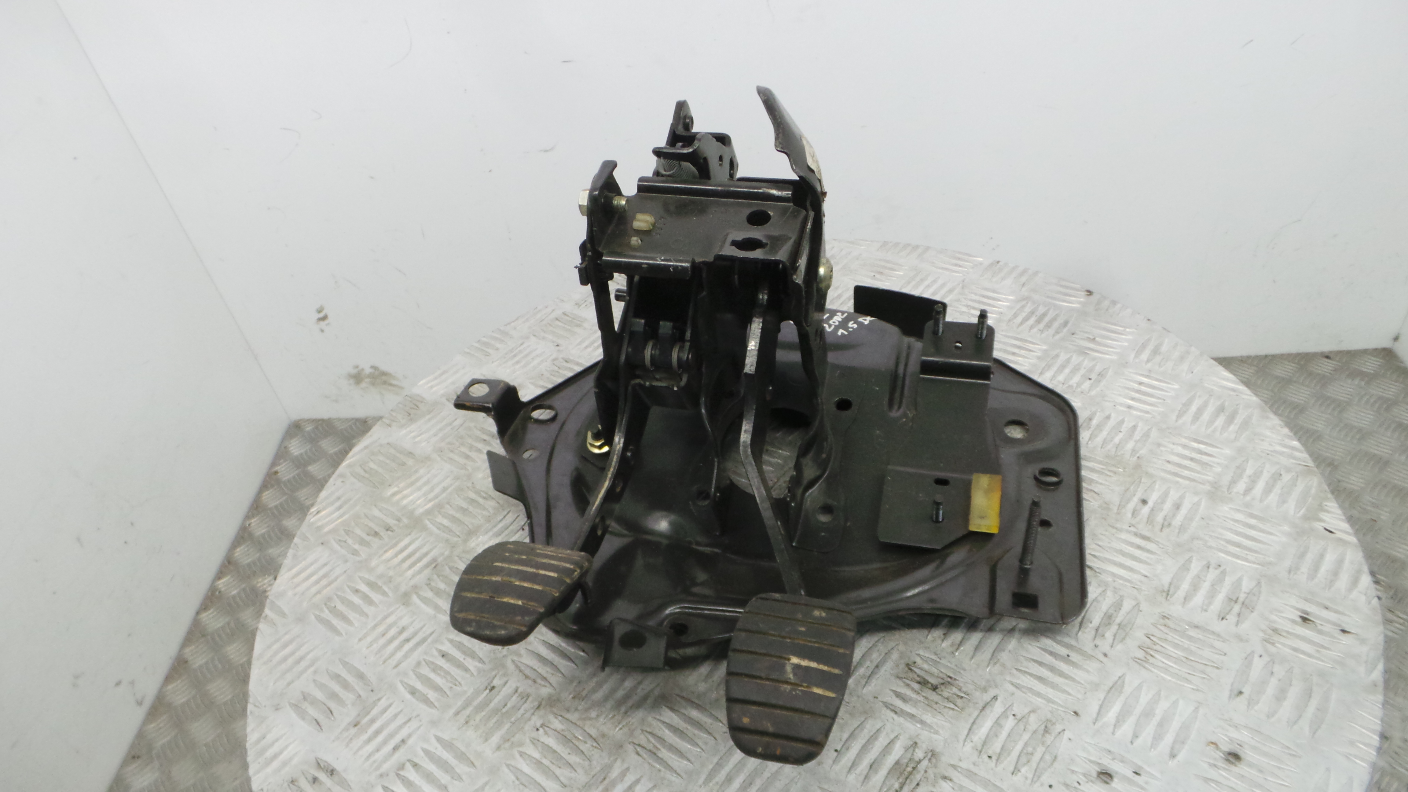 Pedal do Travão 8200115368 - RENAULT CLIO II (BB_, CB_), CLIO Mk II (BB_, CB_)-38349445