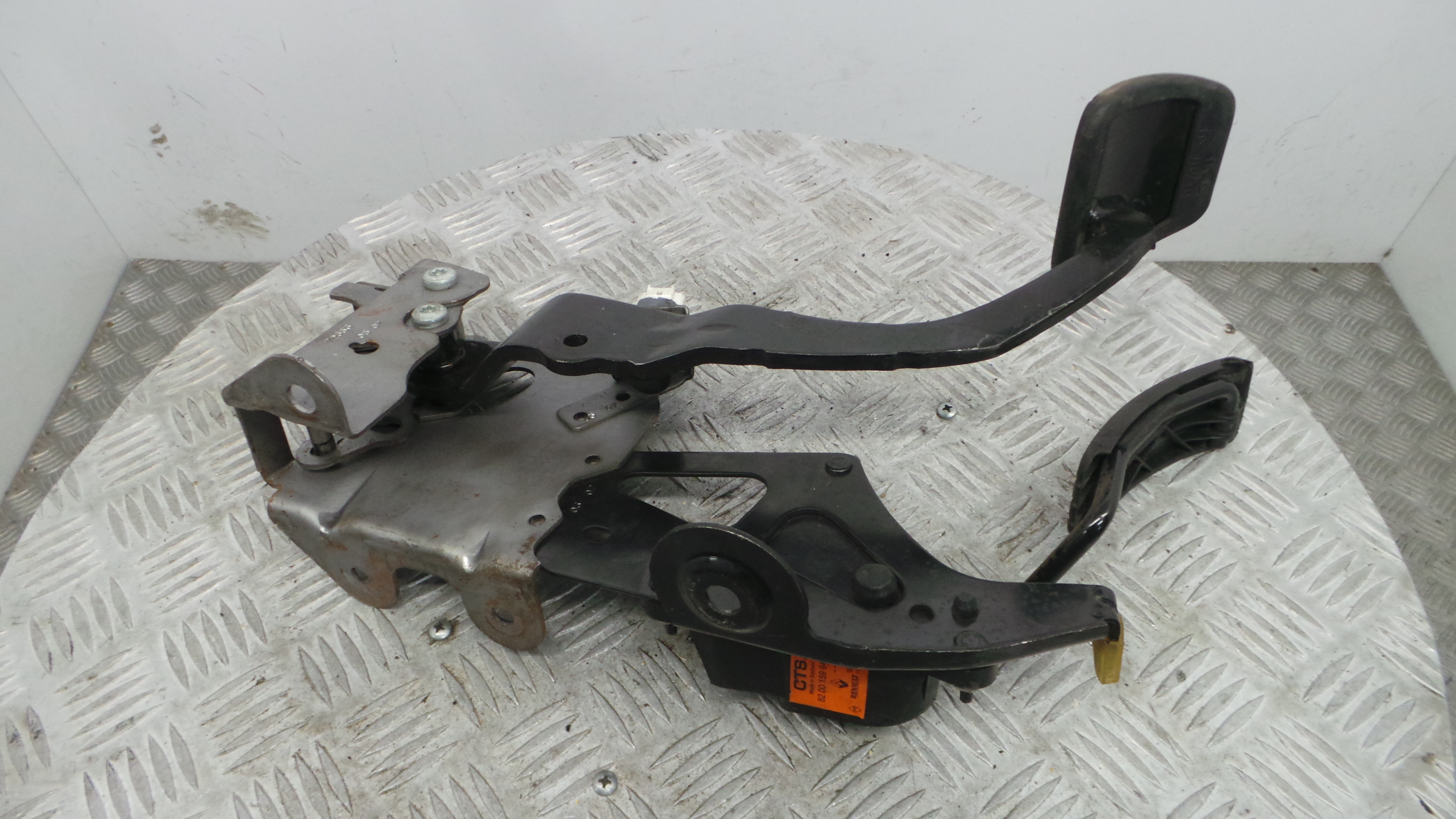 Pedal do Travão 30005201/00A - RENAULT SCÉNIC II (JM0/1_)-38349459