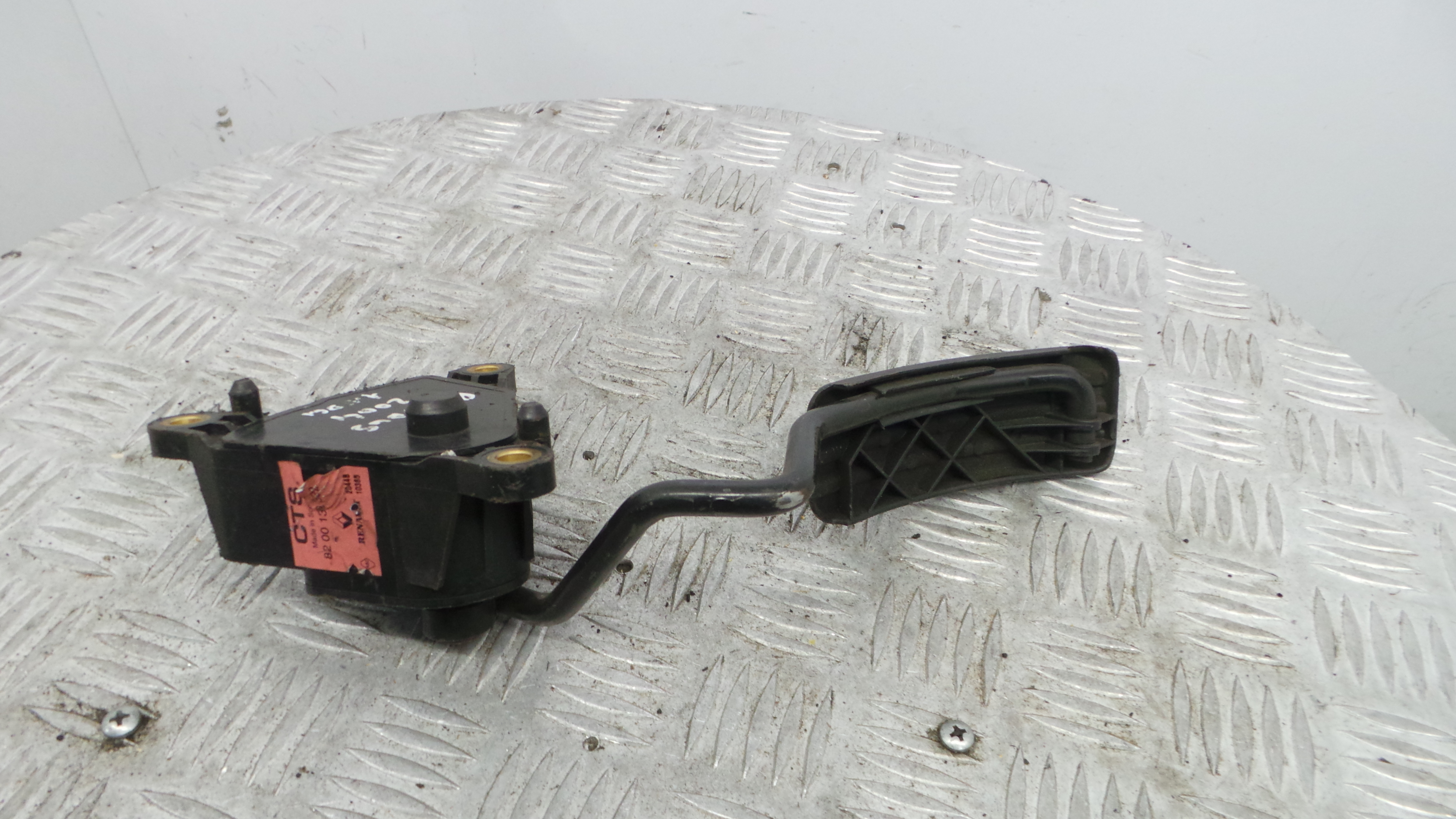 Pedal do Acelerador 8200139322 - RENAULT MODUS / GRAND MODUS (F/JP0_)-38349510
