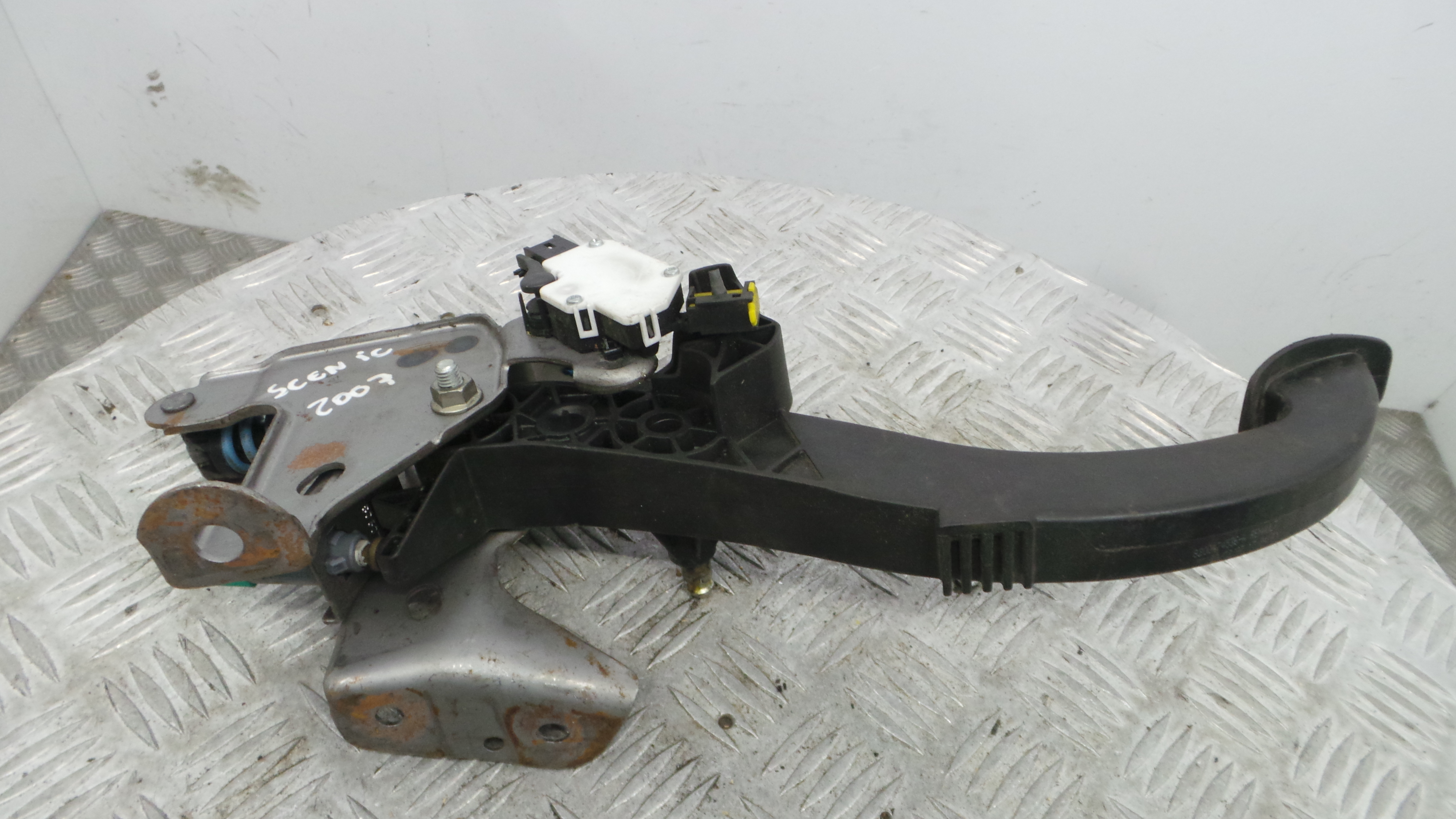 Pedal do Travão 8200474536A - RENAULT SCÉNIC II (JM0/1_)-38349516