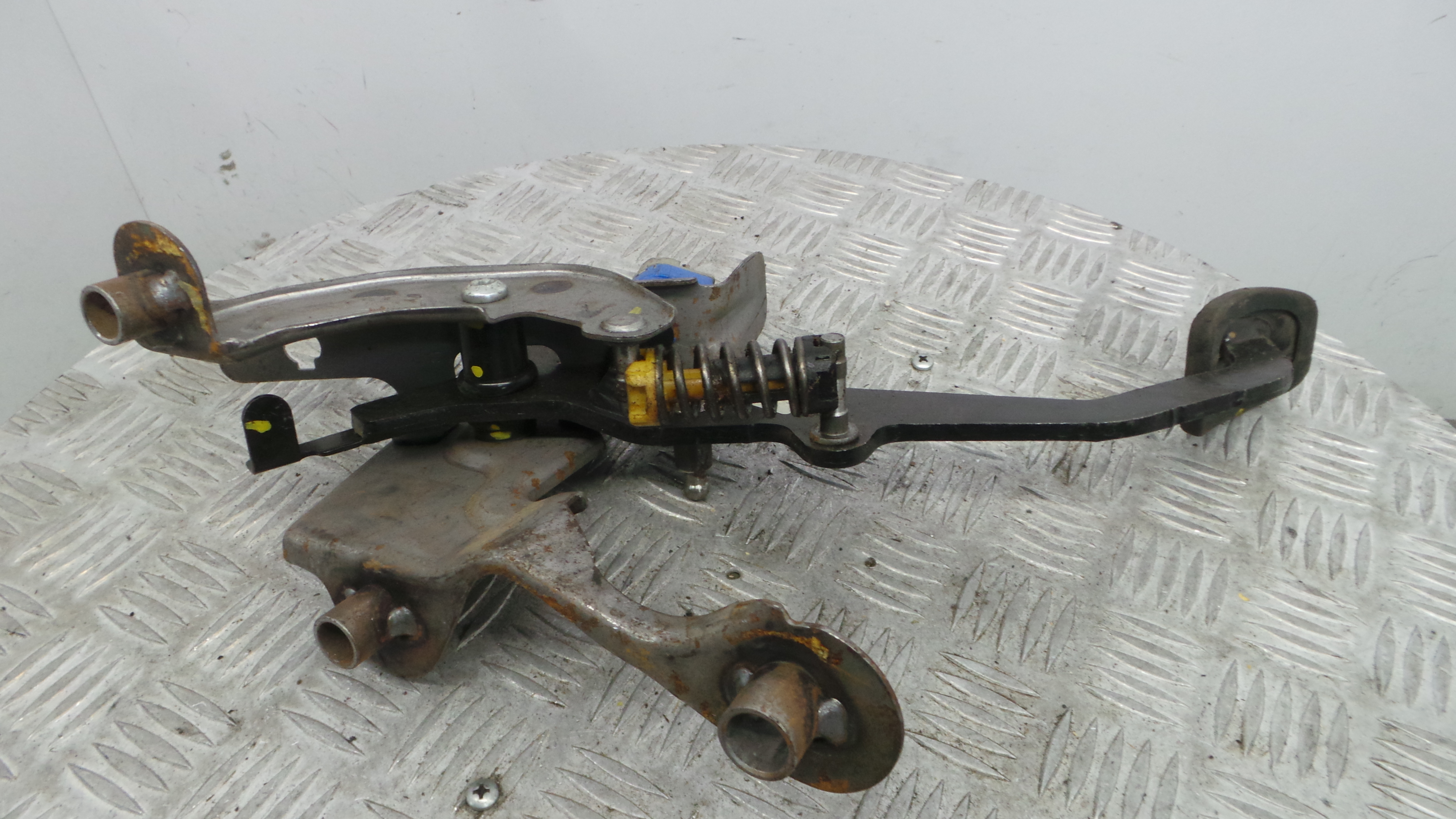 Pedal de Embraiagem - RENAULT CLIO IV (BH_)-38349530