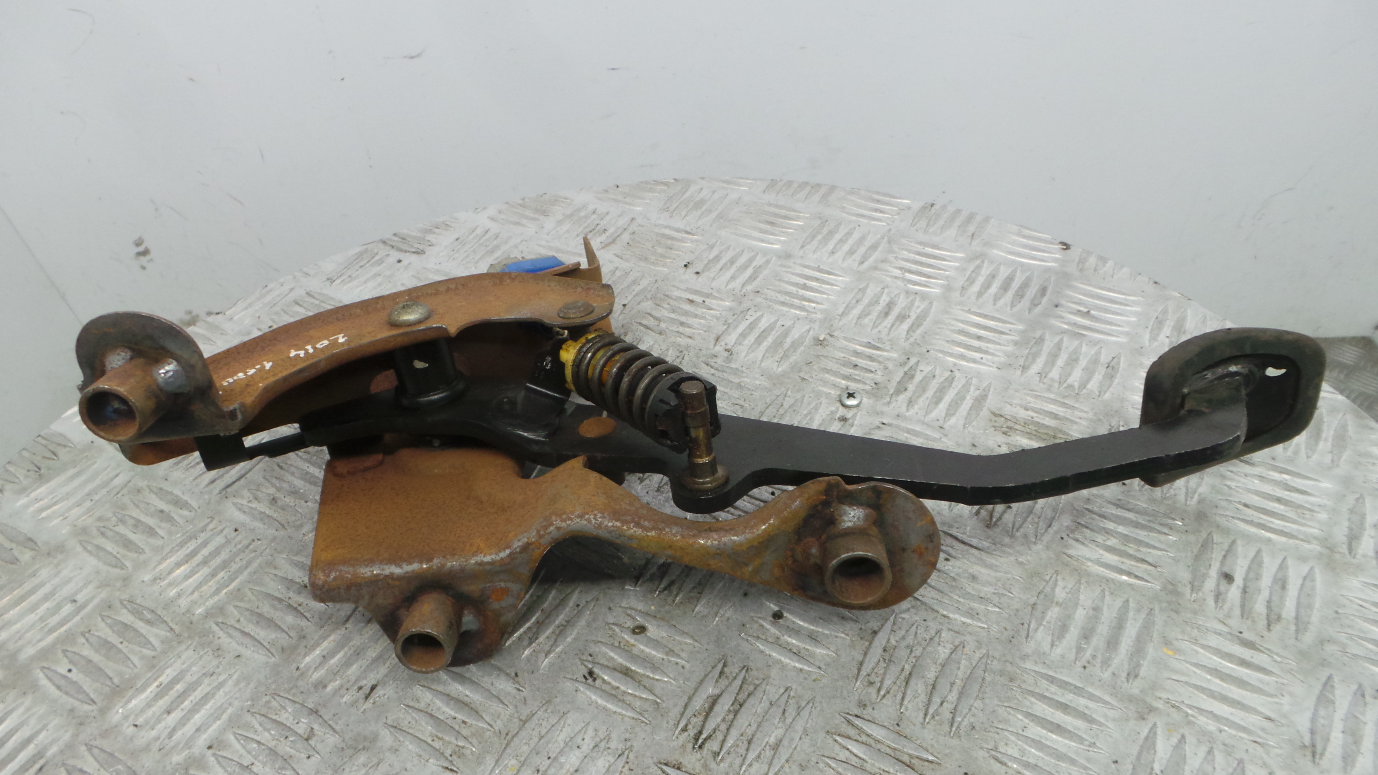 Pedal de Embraiagem 465033591R - RENAULT CLIO IV (BH_)-38349535