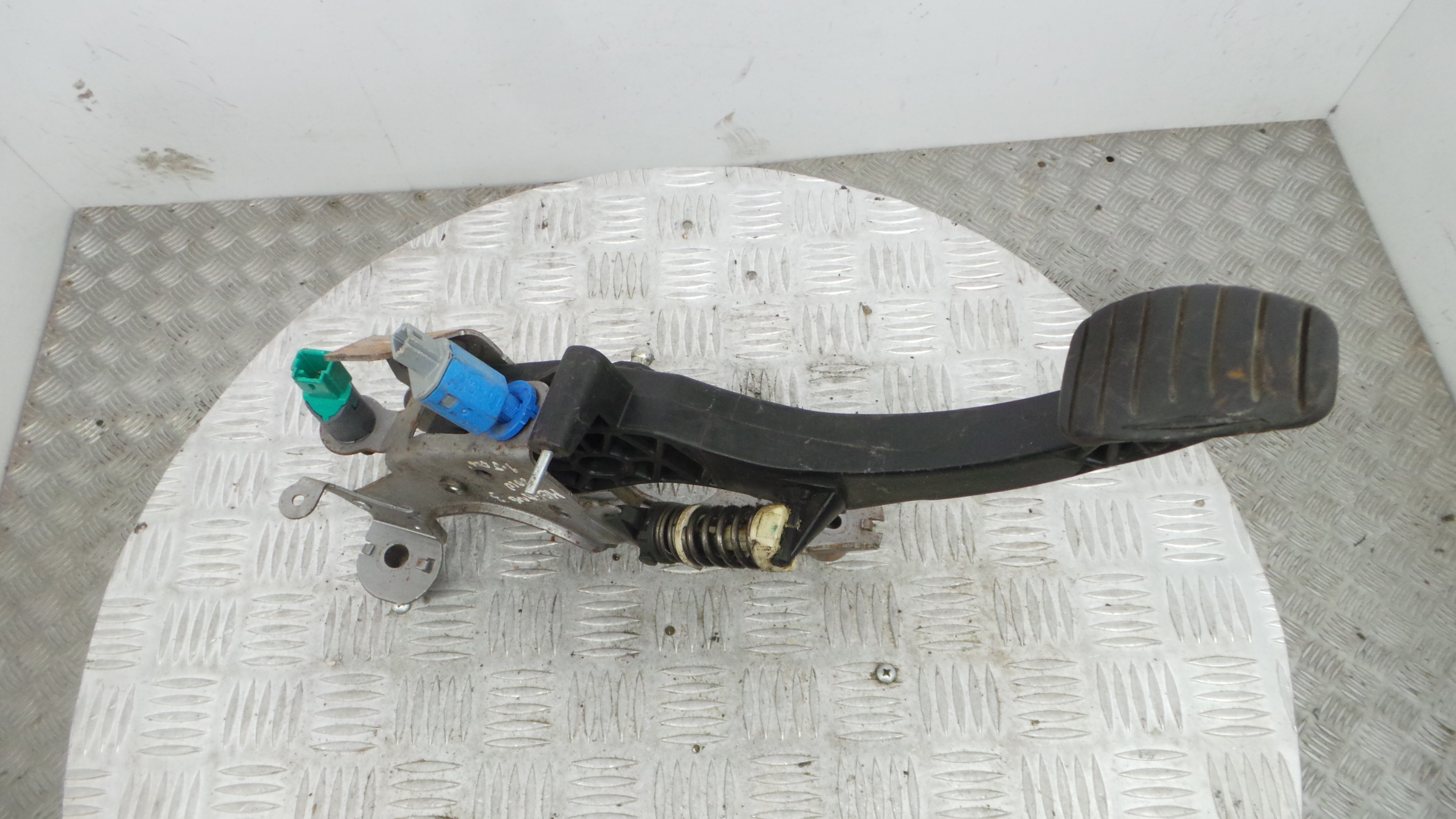 Pedal de Embraiagem 465030037R - RENAULT MEGANE III Hatchback (BZ0/1_, B3_)-38349548