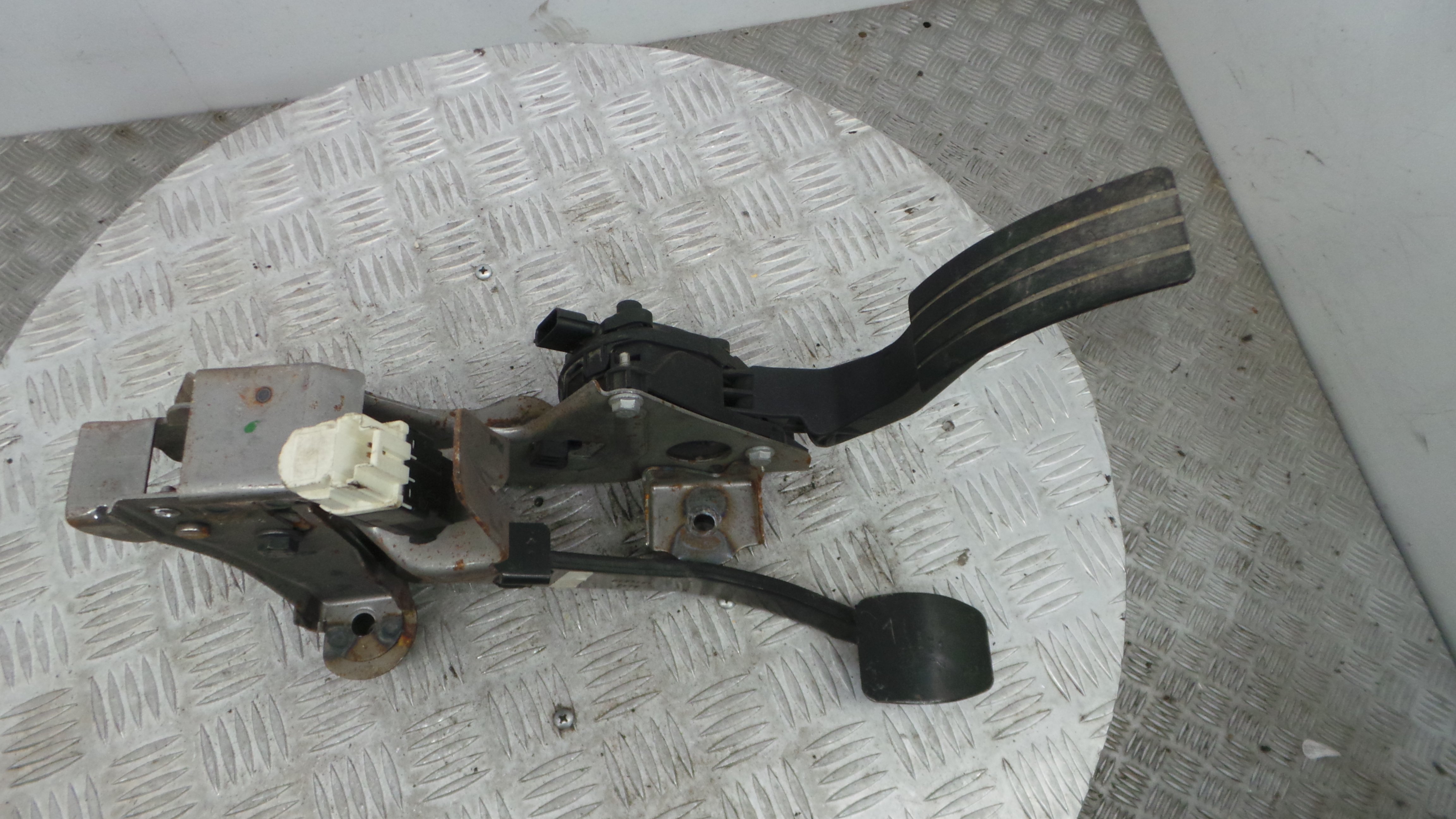 Pedal do Acelerador 180029347R - RENAULT CLIO IV (BH_)-38349551