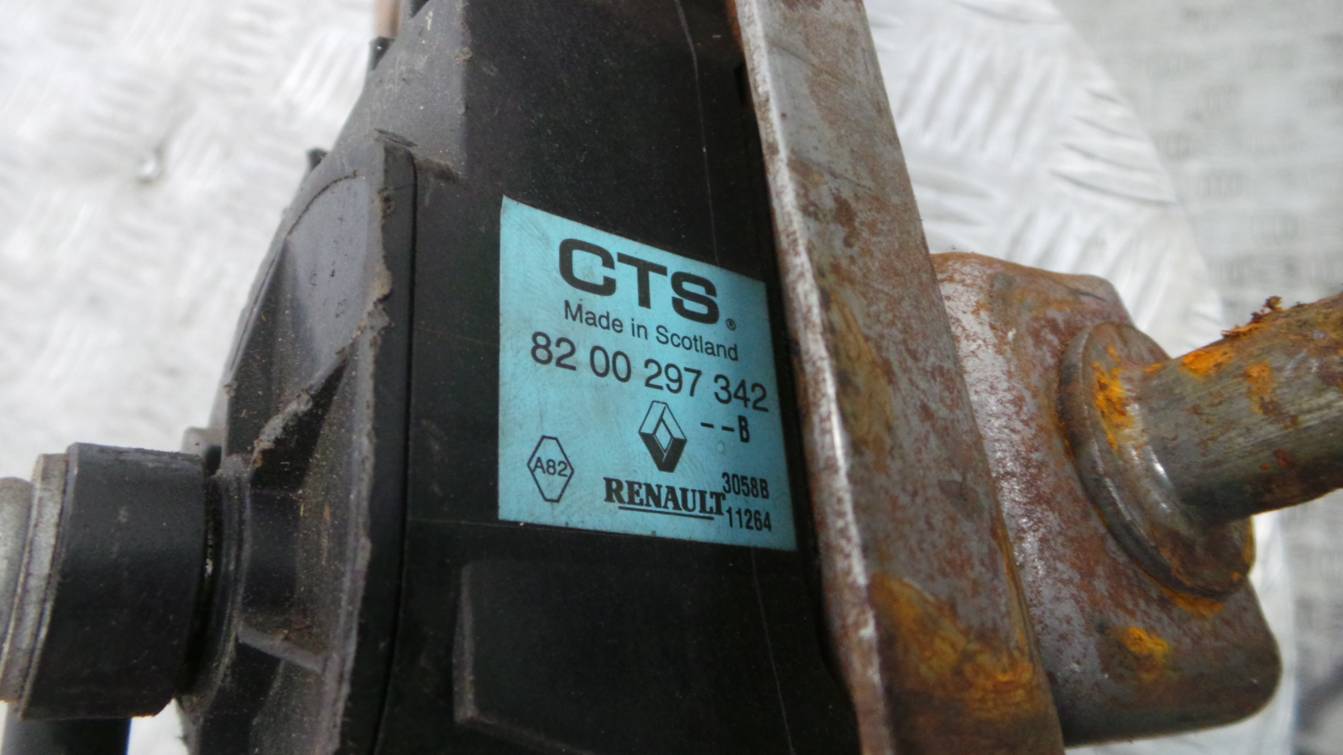 Pedal do Travão 8200696862A - RENAULT CLIO III (BR0/1, CR0/1)-38349554