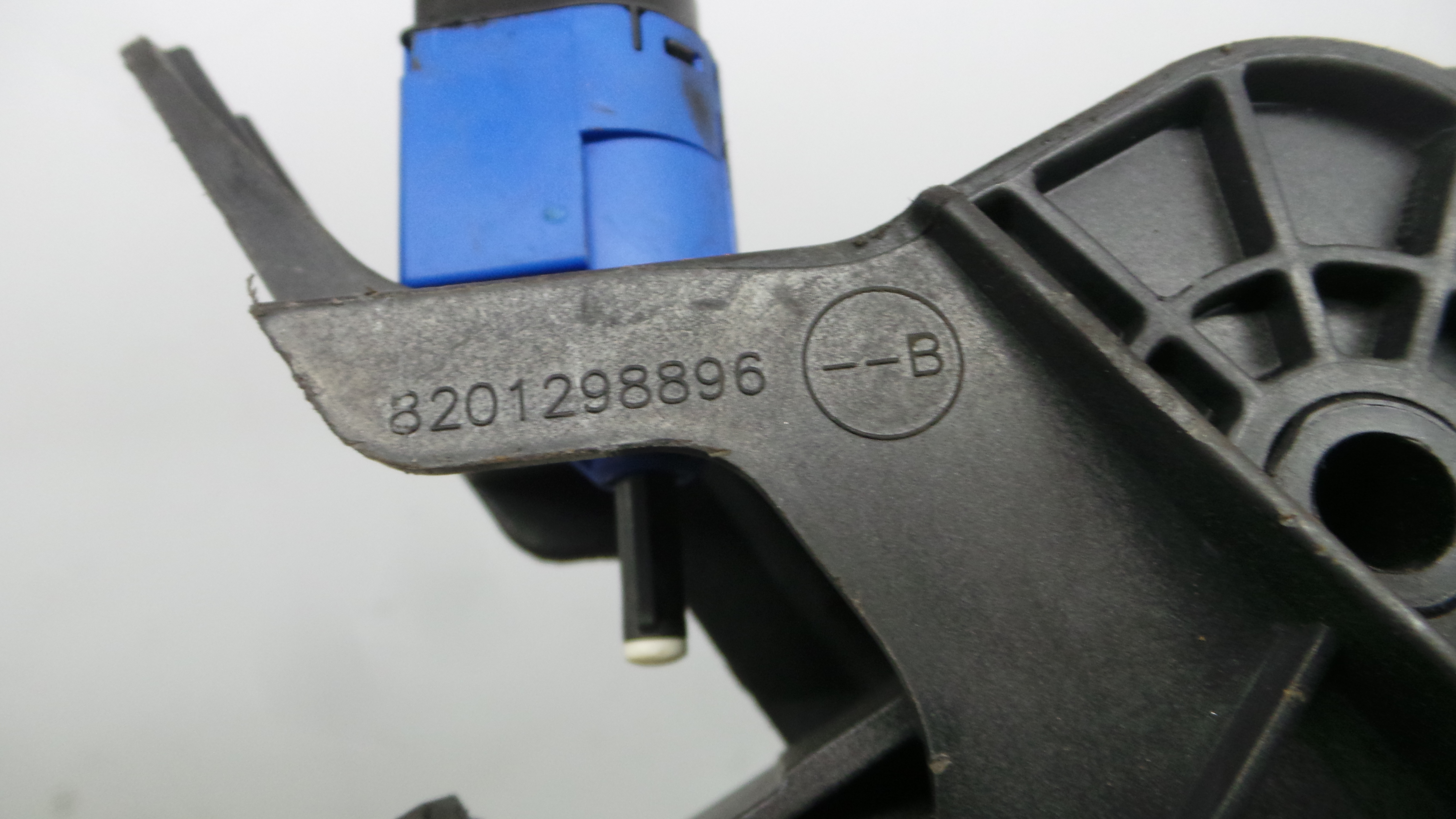 Pedal de Embraiagem 465038135R - DACIA SANDERO II-38349586