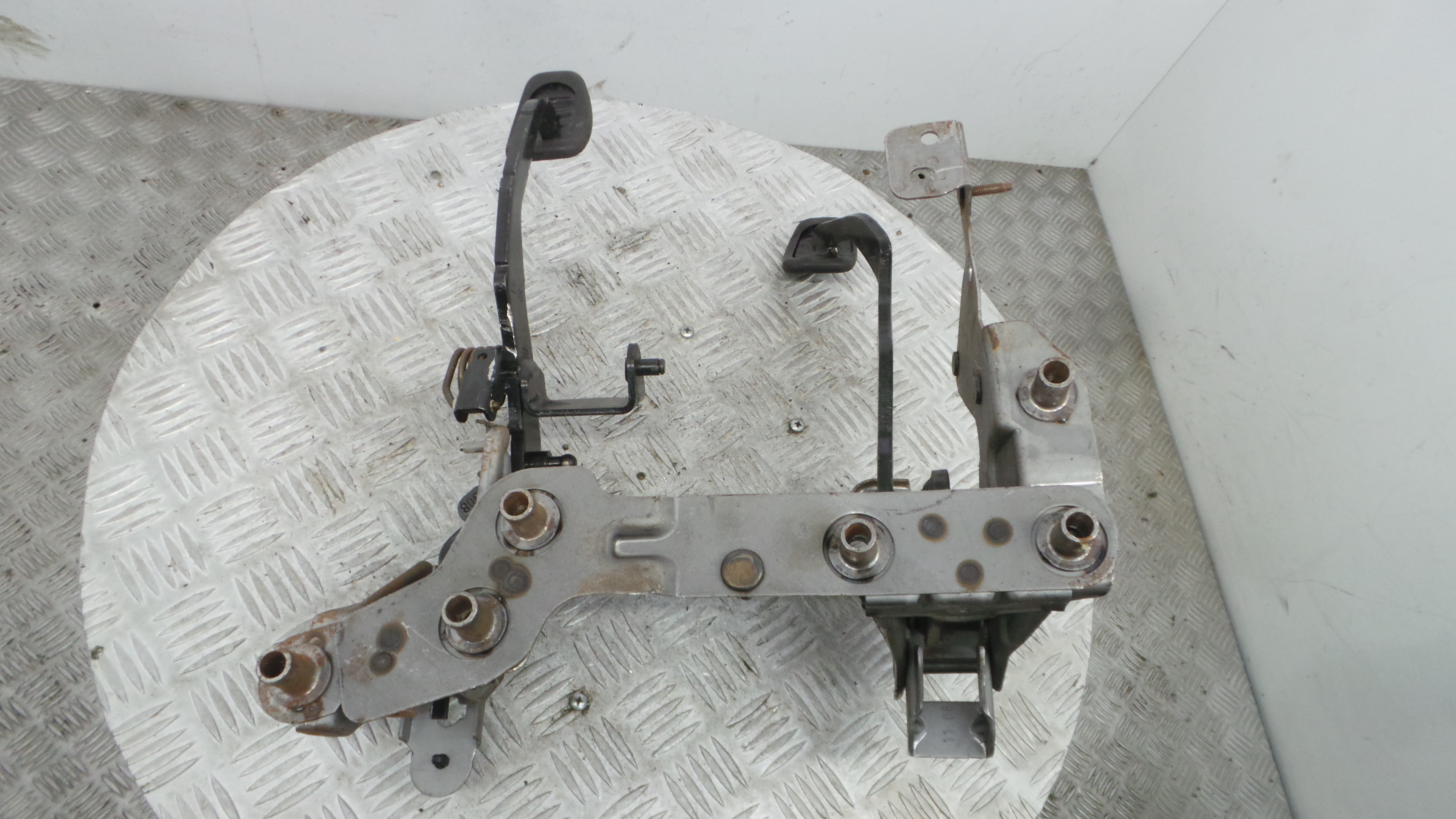 Pedal do Travão  - RENAULT CLIO III (BR0/1, CR0/1)-38349654