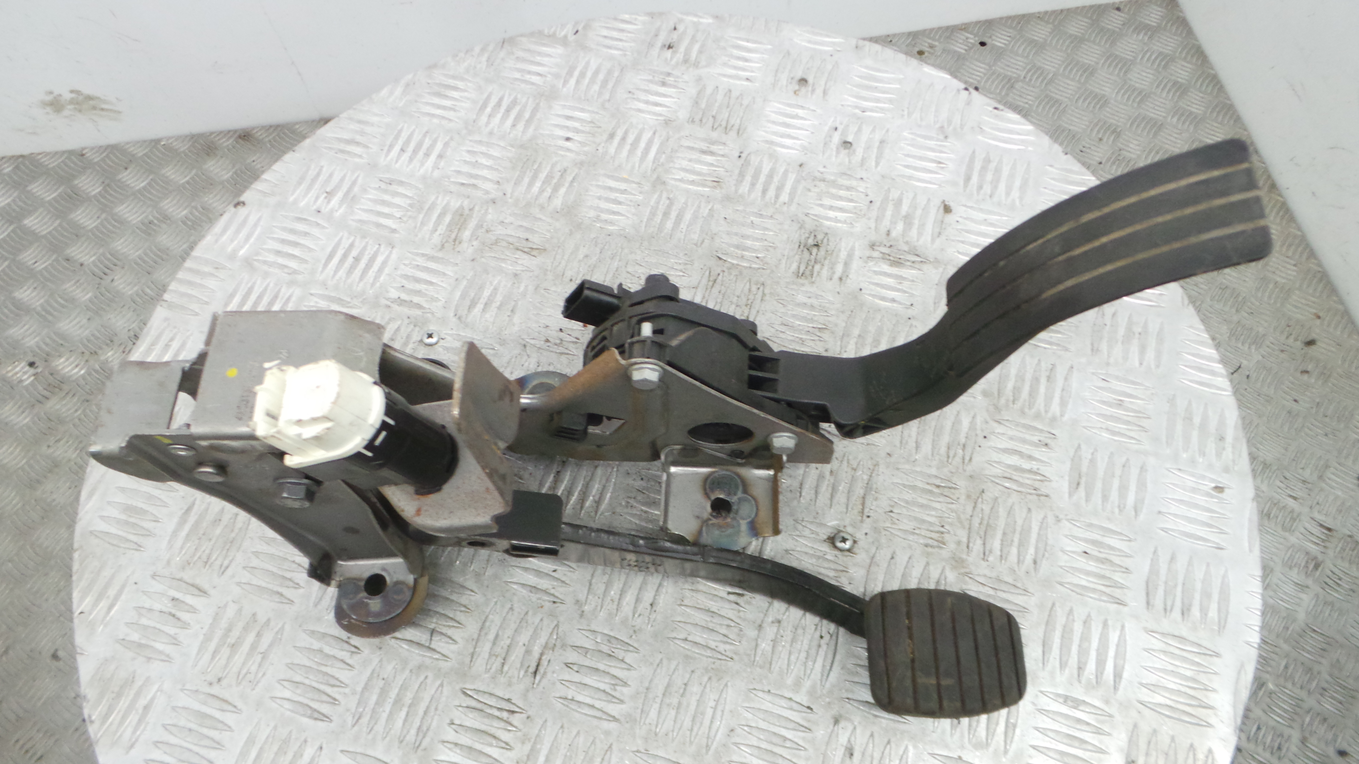 Pedal do Acelerador 180029347R - RENAULT CLIO IV (BH_)-38349660