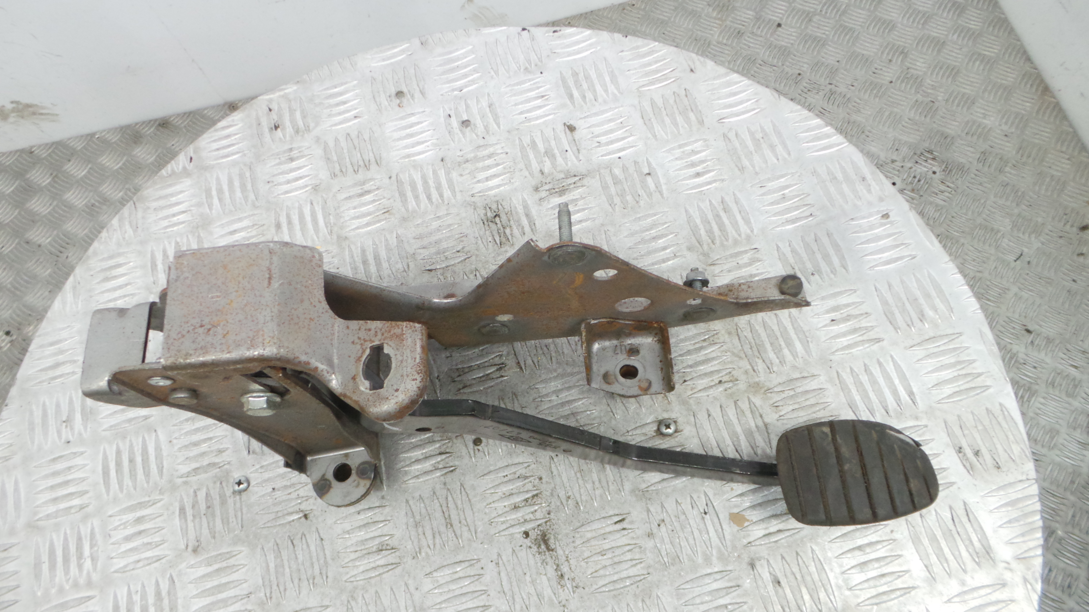 Pedal do Travão 8200696862A - RENAULT CLIO III (BR0/1, CR0/1)-38349839 Pedal do Travão 8200696862A - RENAULT CLIO III (BR0/1, CR0/1)-38349839