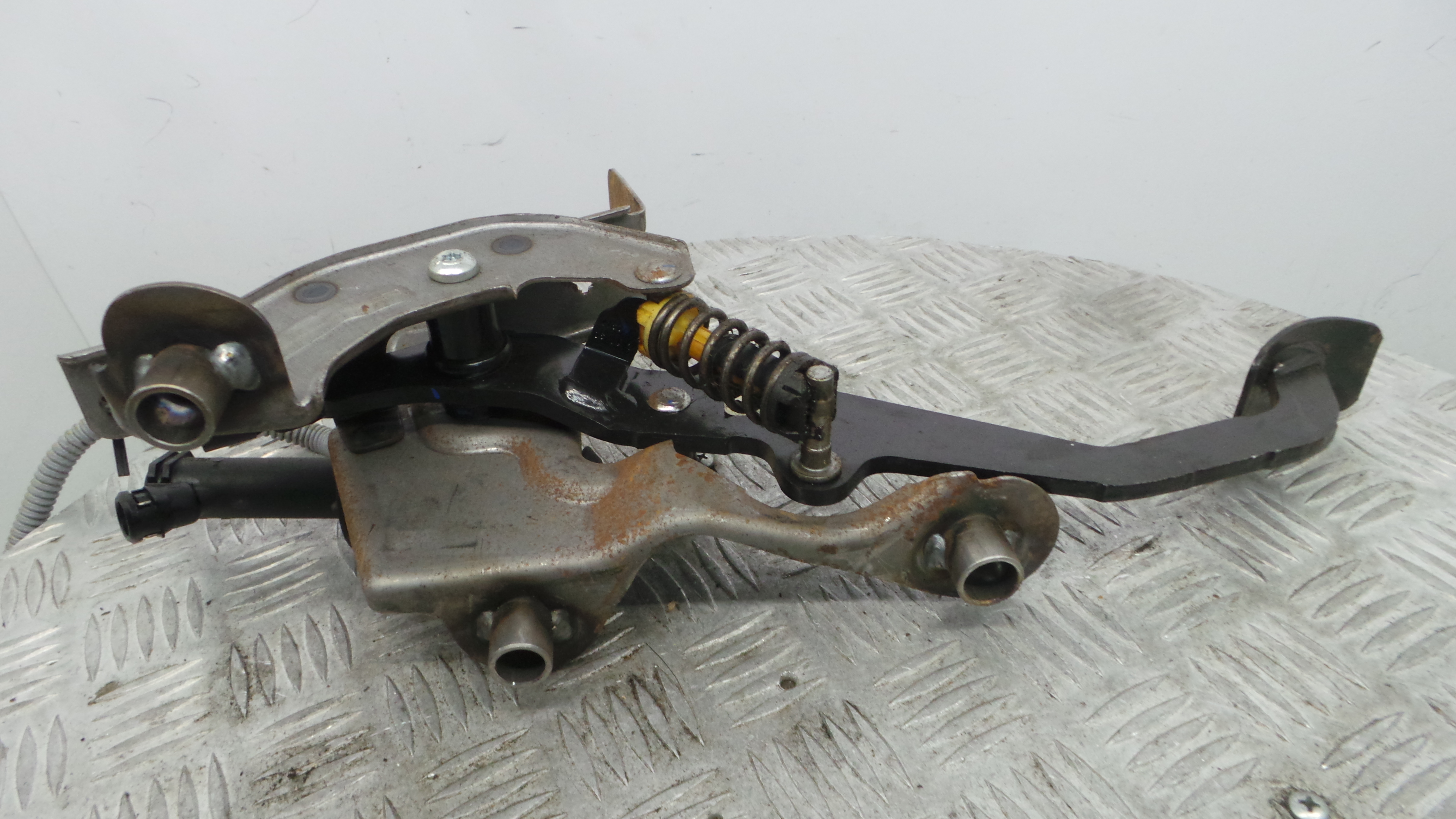 Pedal de Embraiagem - RENAULT CLIO IV (BH_)-38350008