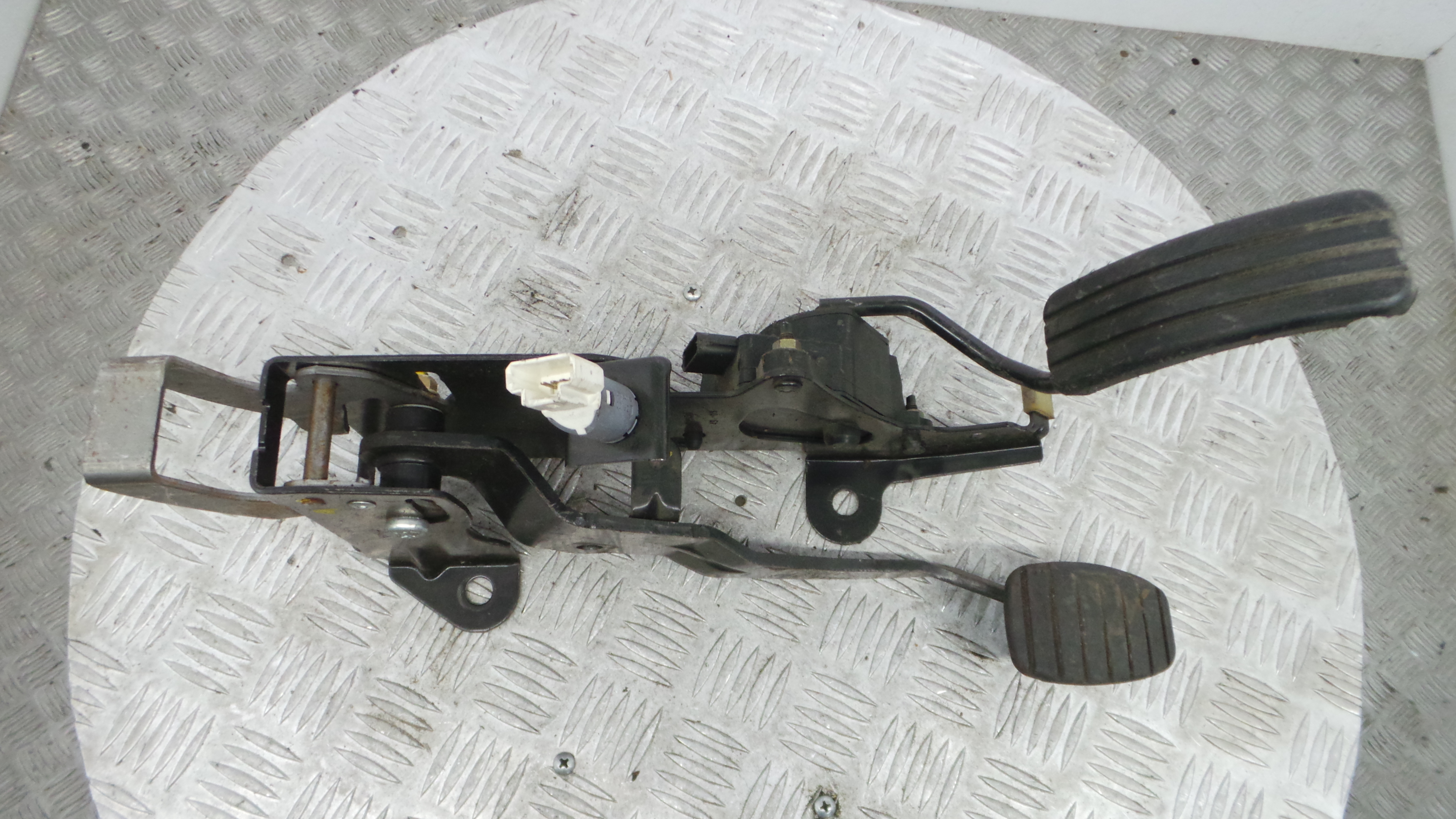 Pedal do Travão 8200153268 - RENAULT MEGANE II (BM0/1_, CM0/1_)-38350014