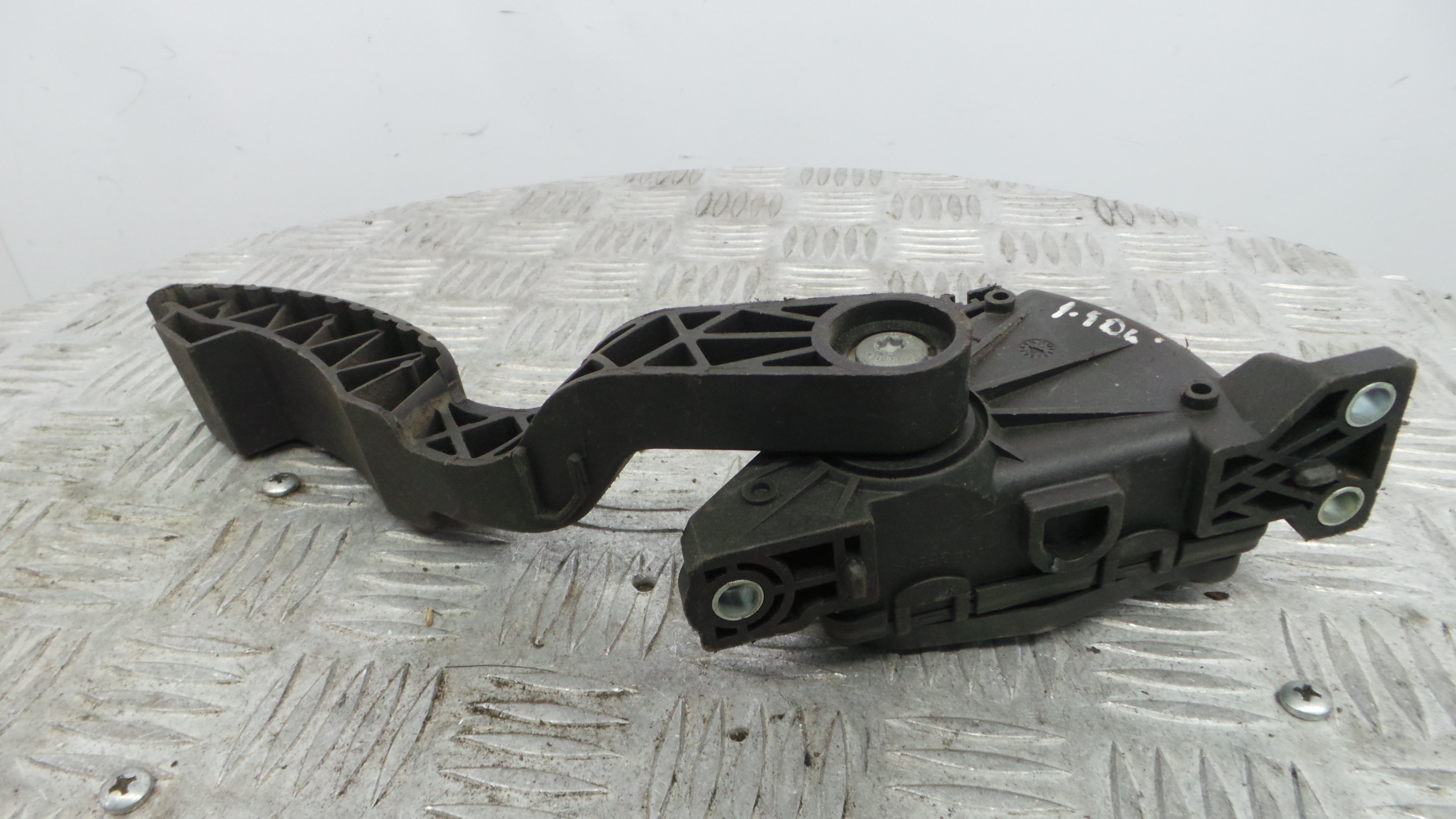 Pedal do Acelerador 8200003392 - RENAULT LAGUNA II (BG0/1_)-38350017