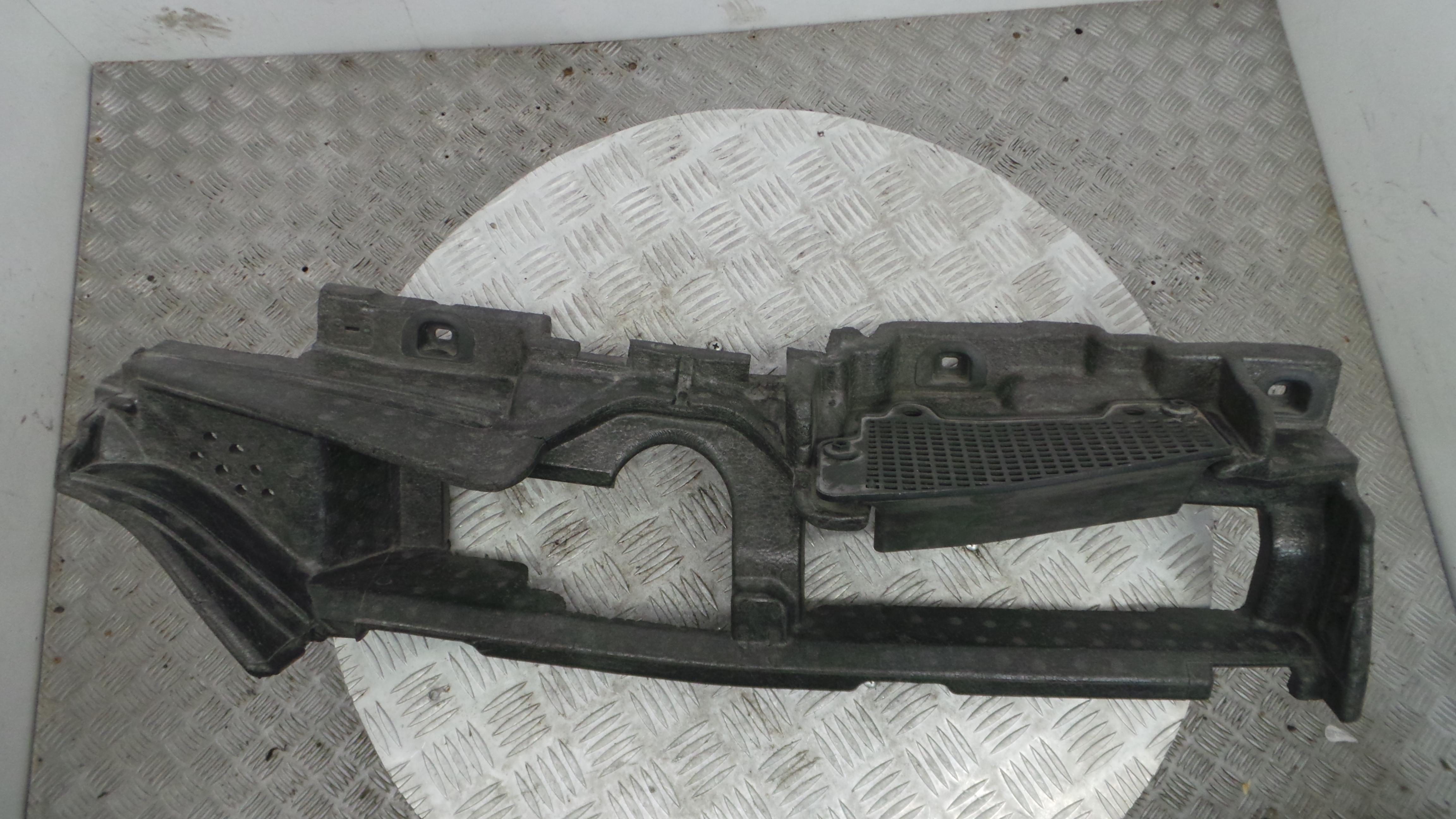 Suporte do Para Choques 628106739R - RENAULT CLIO V (B7_)-38350101 Suporte do Para Choques 628106739R - RENAULT CLIO V (B7_)-38350101