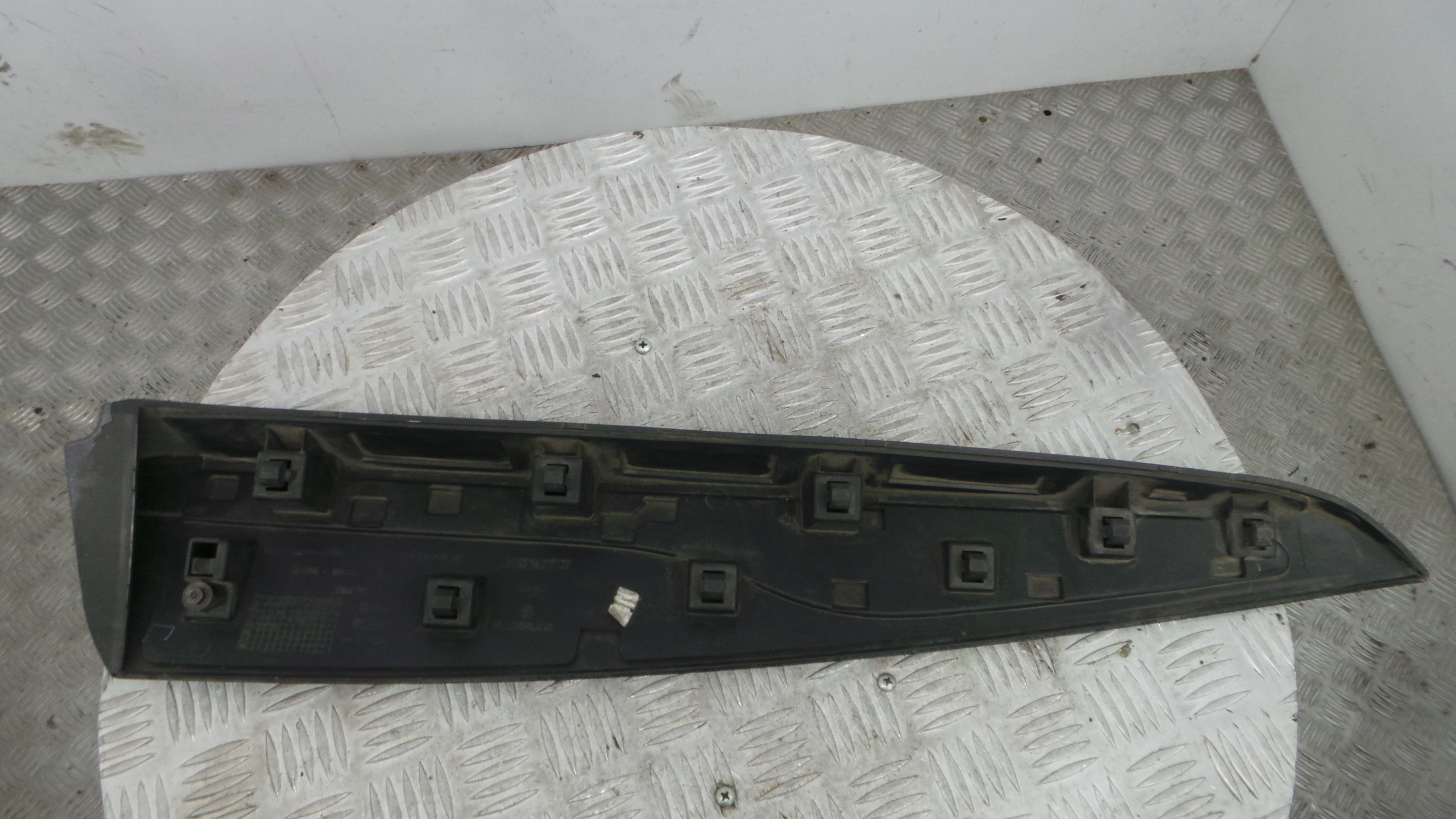 Friso Porta 828772096R – RENAULT CLIO IV (BH_)